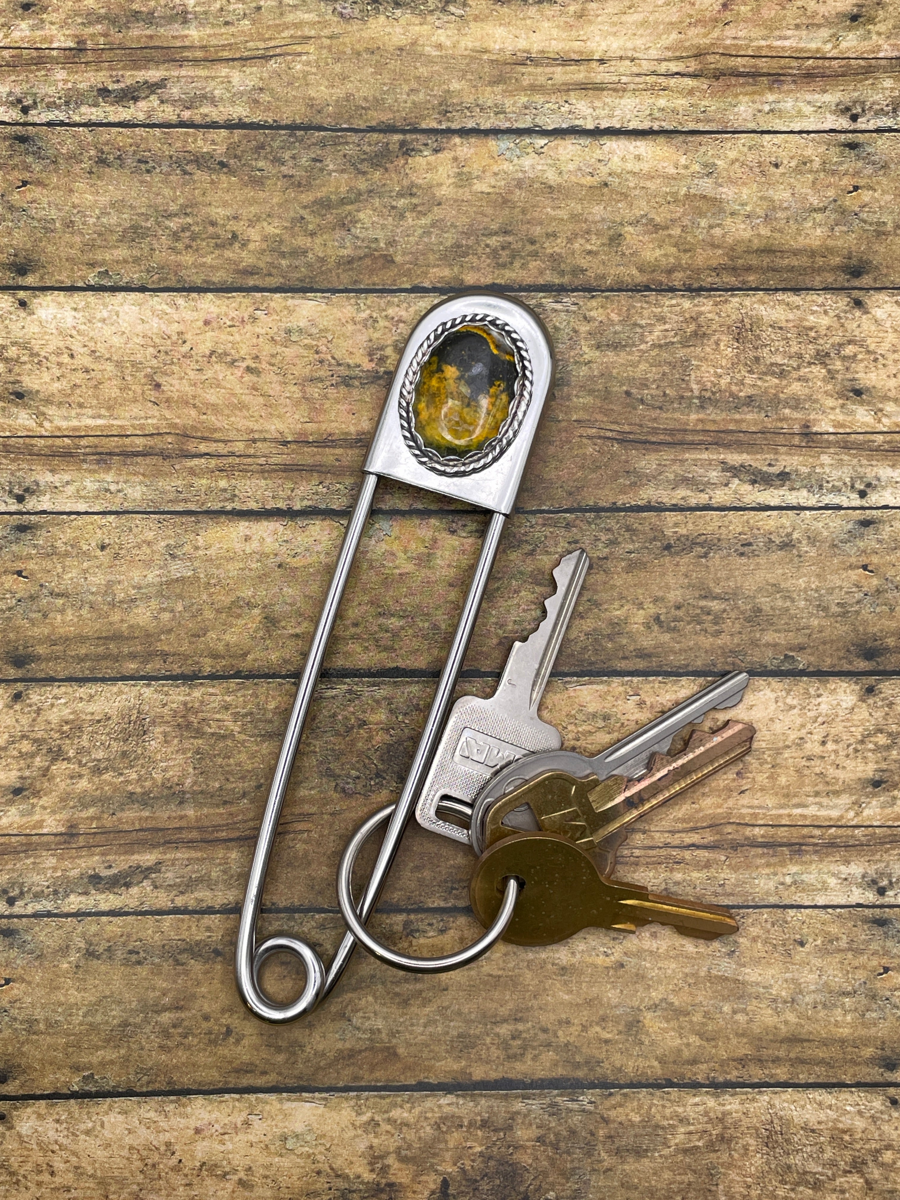 Mona-Jumbo Safety Pin Keychain with Bumblebee Jasper