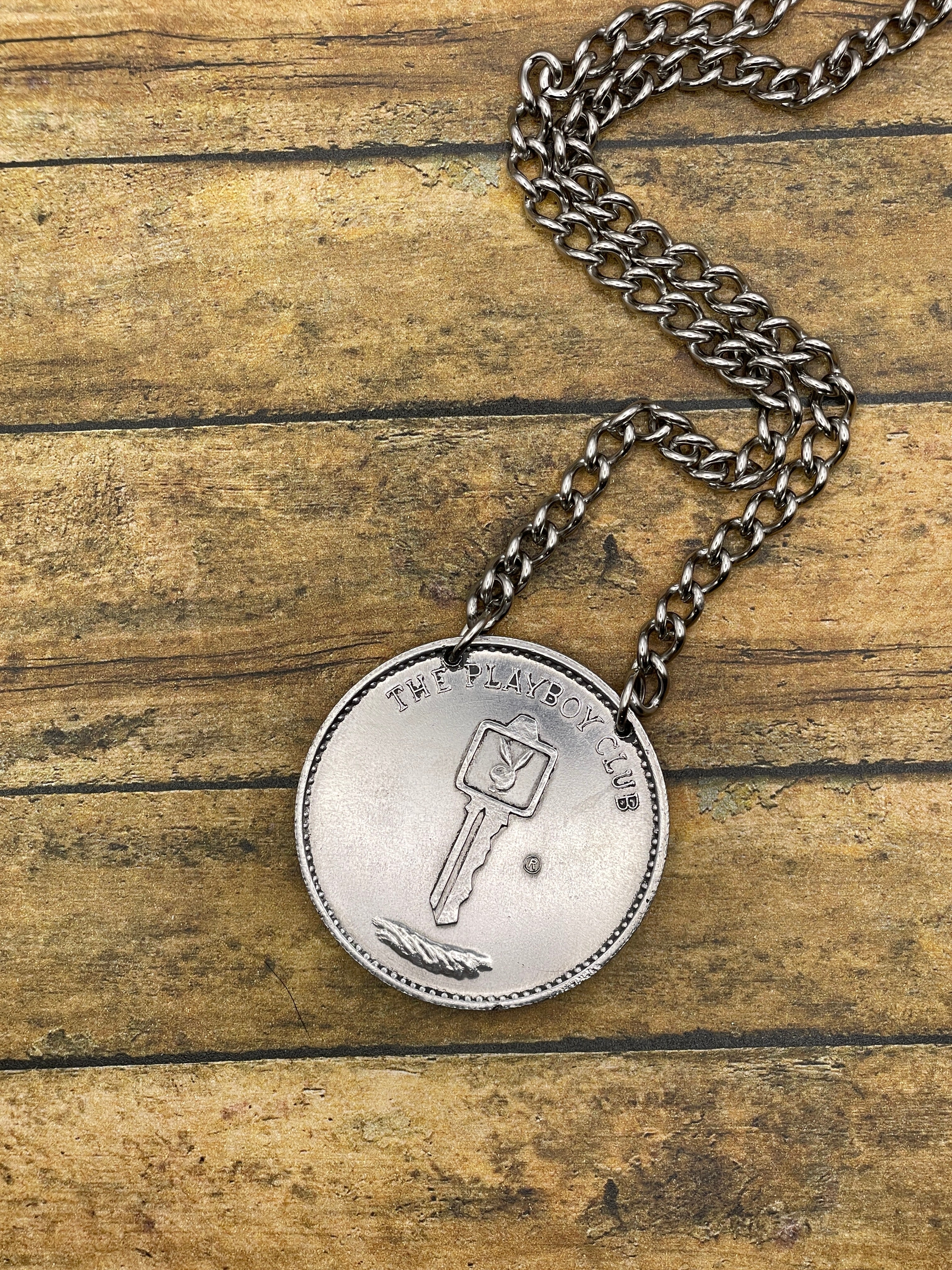 Polly-1960 Vintage Playboy Key Club Mardi Gras New Orleans Token Choker Necklace