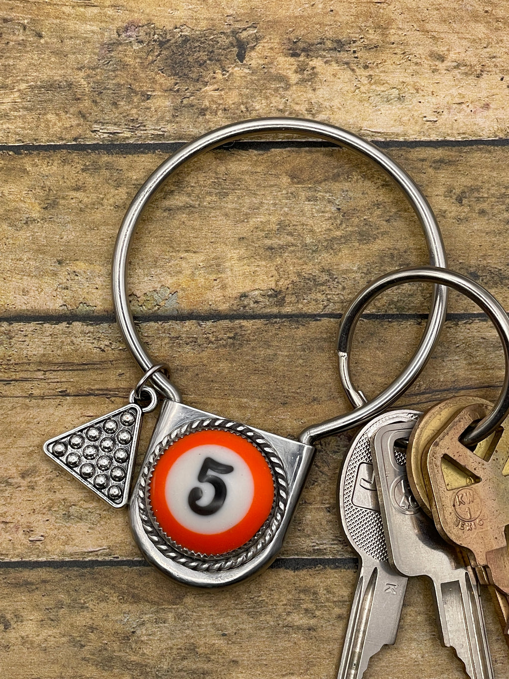 Seth-Round Safety Pin Keychain with Billiard Ball #5 Detail