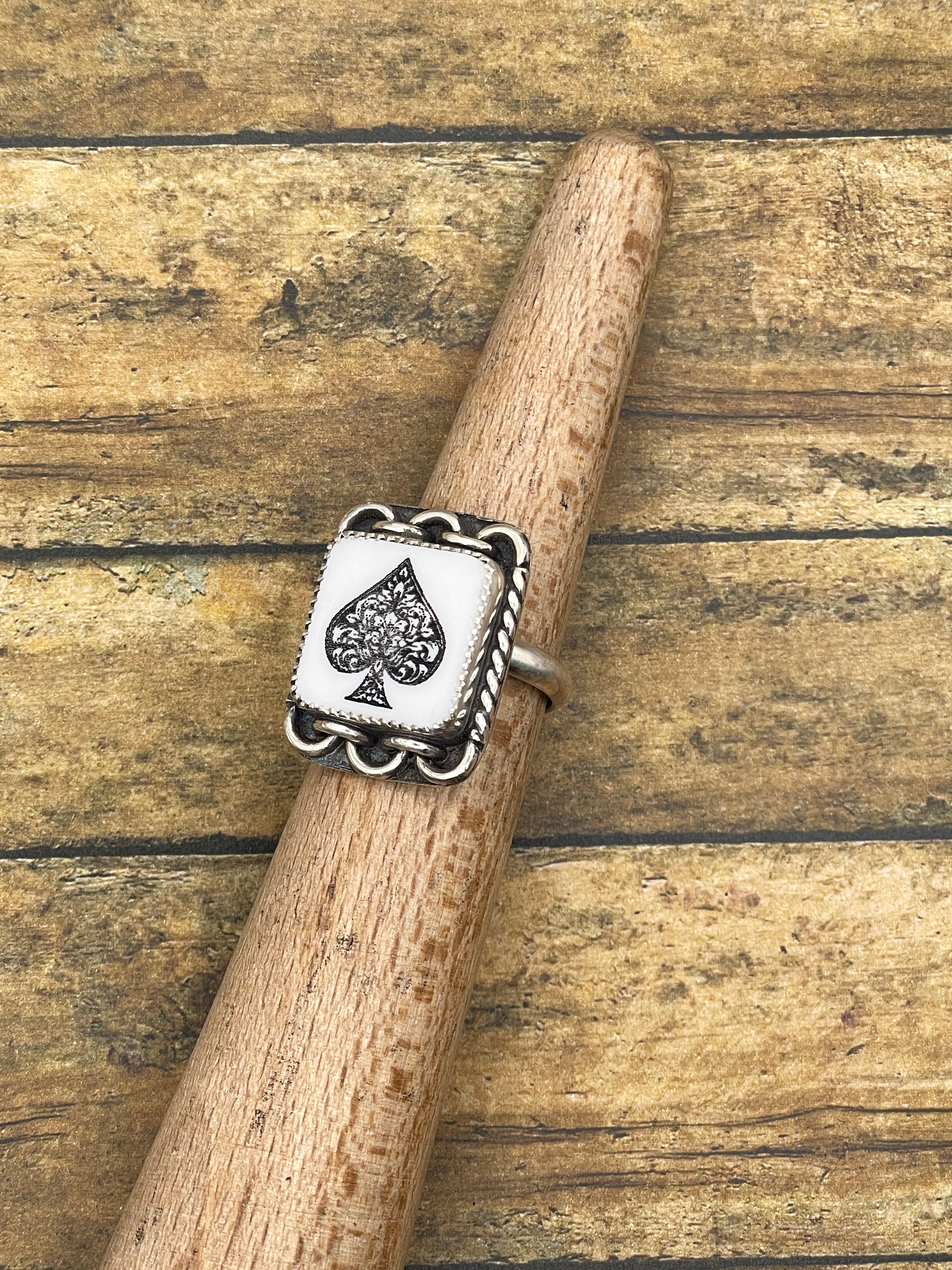 Luck-Trustone Spade Ring with Chain Detail