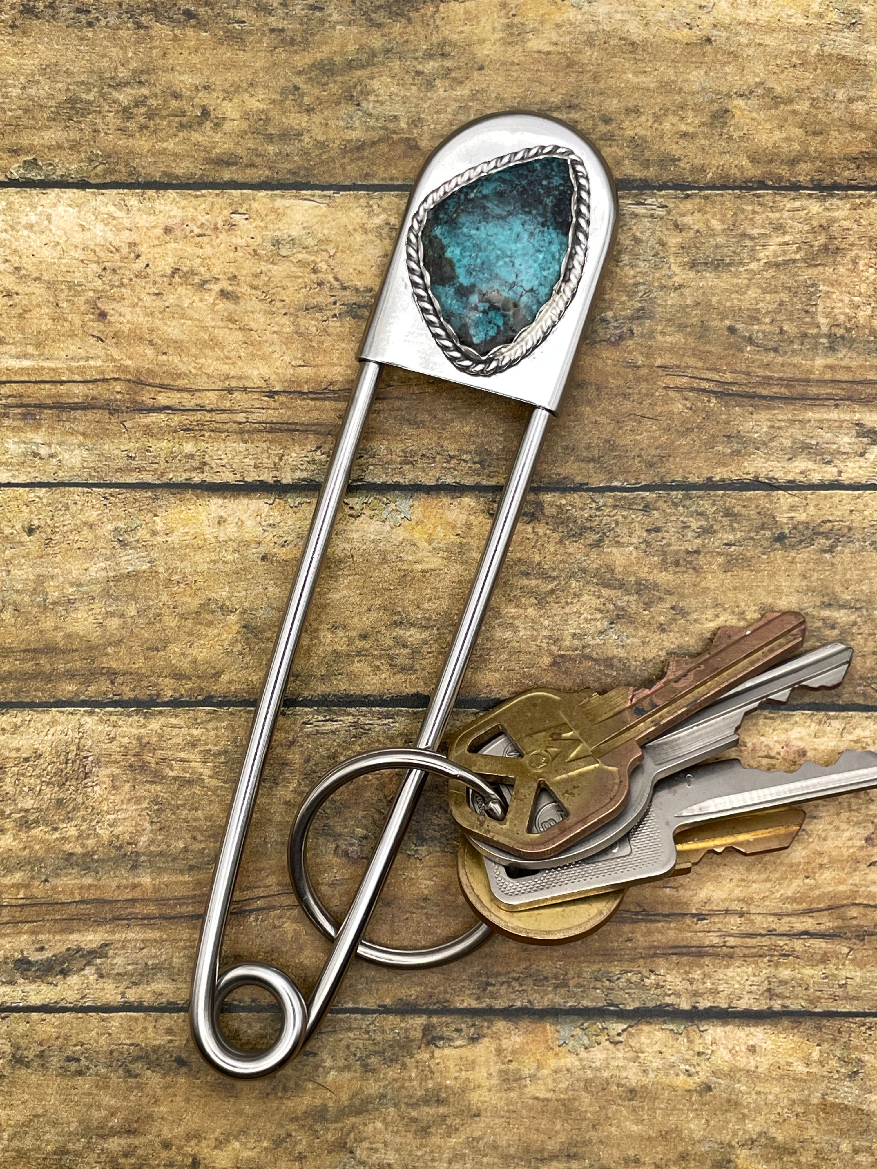 Bodhi-Jumbo Safety Pin with Turquoise