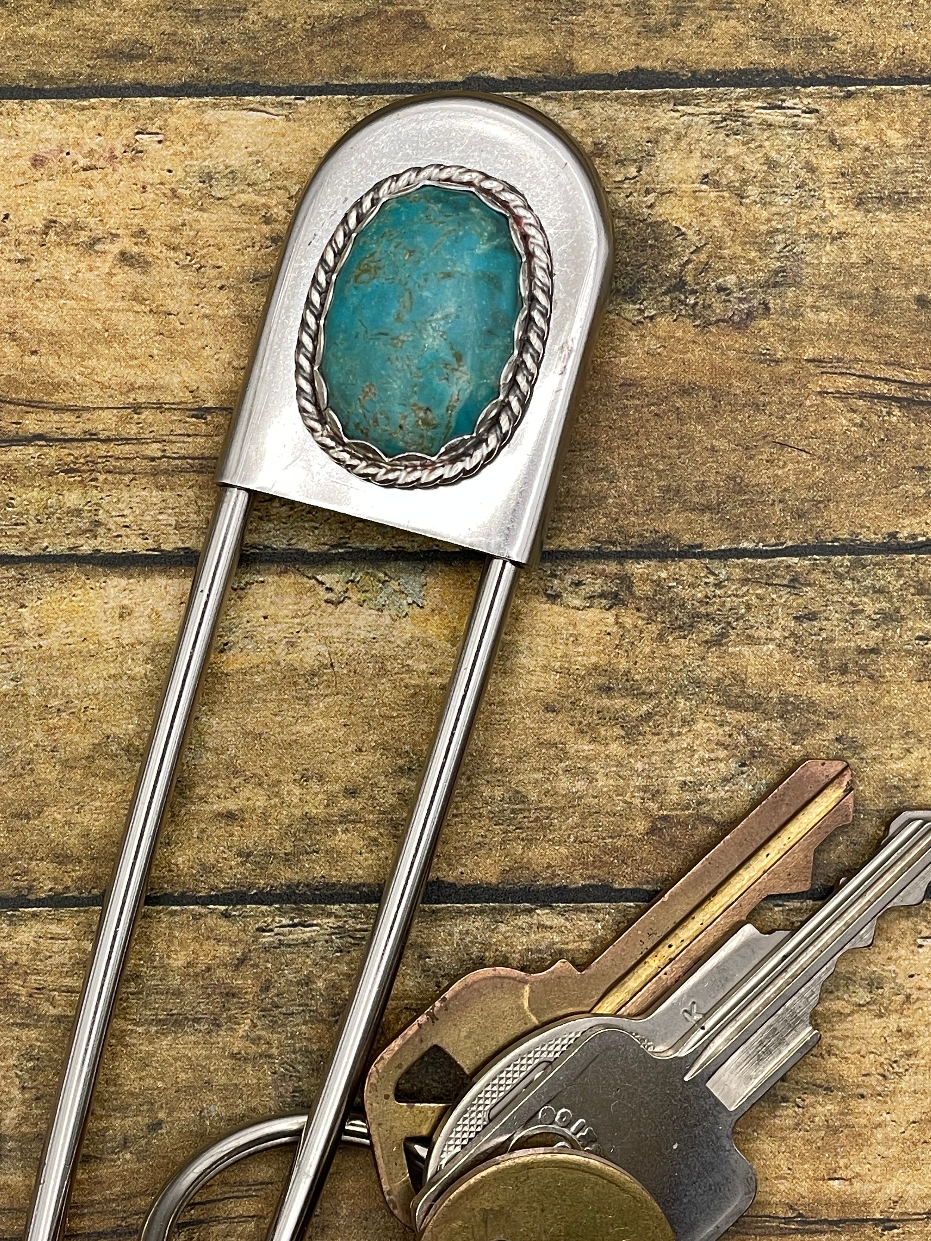 Beau-Jumbo Safety Pin with Turquoise