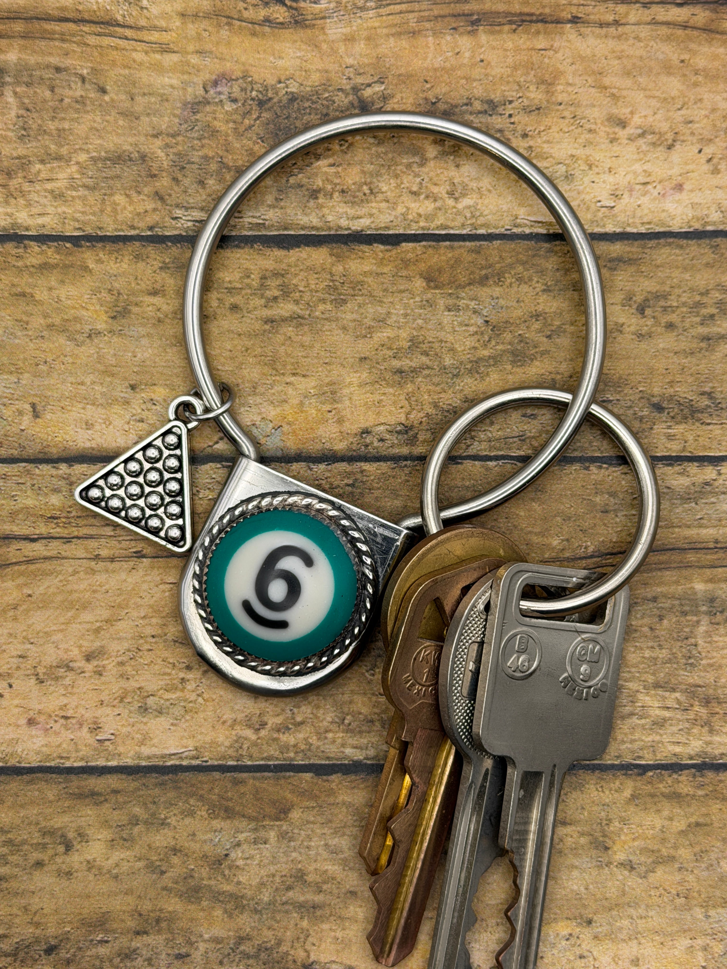Sander-Round Safety Pin Keychain with Billiard Ball #6 Detail