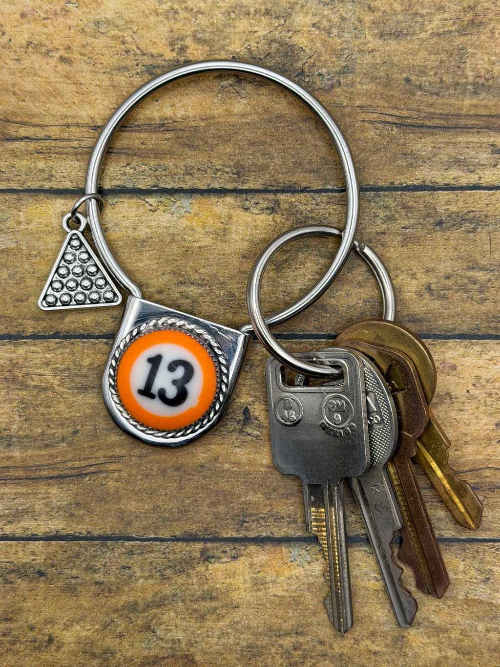 Sirius-Round Safety Pin Keychain with Billiard Ball #13 Detail