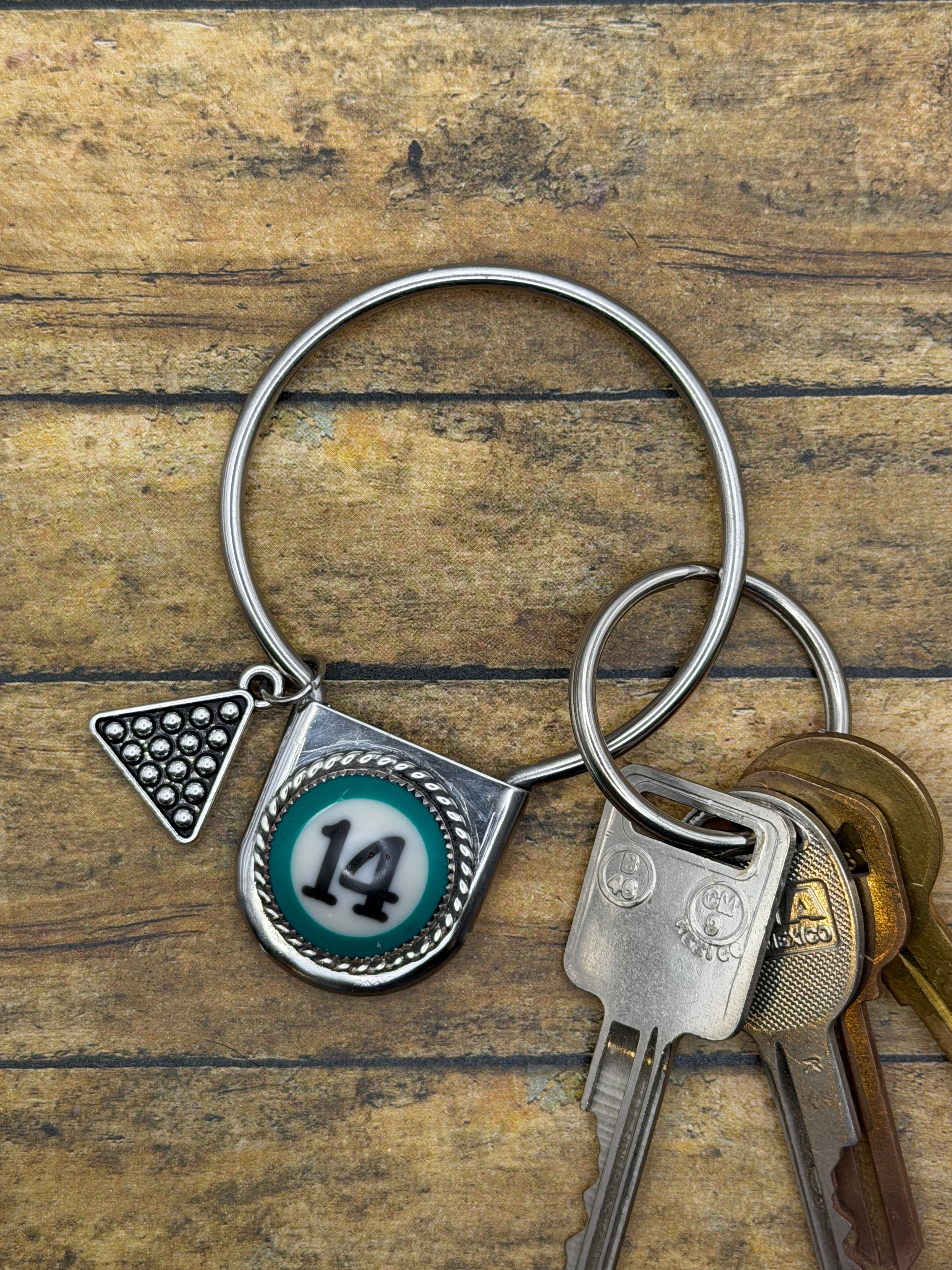 Selena-Round Safety Pin Keychain with Billiard Ball #14 Detail