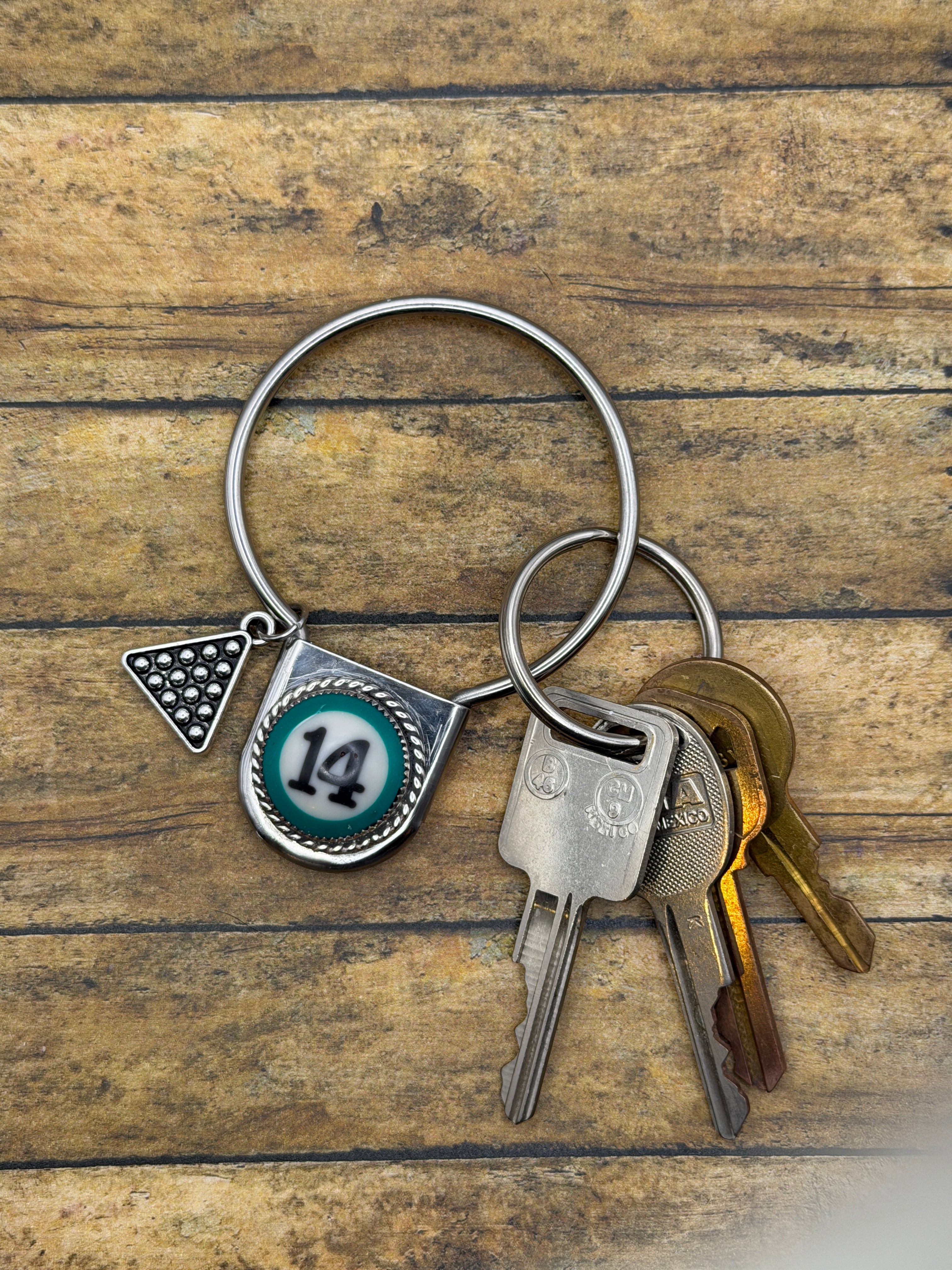 Selena-Round Safety Pin Keychain with Billiard Ball #14 Detail