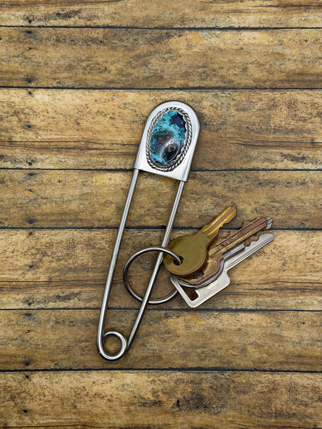 Cara-Jumbo Safety Pin Keychain with Chrysocolla