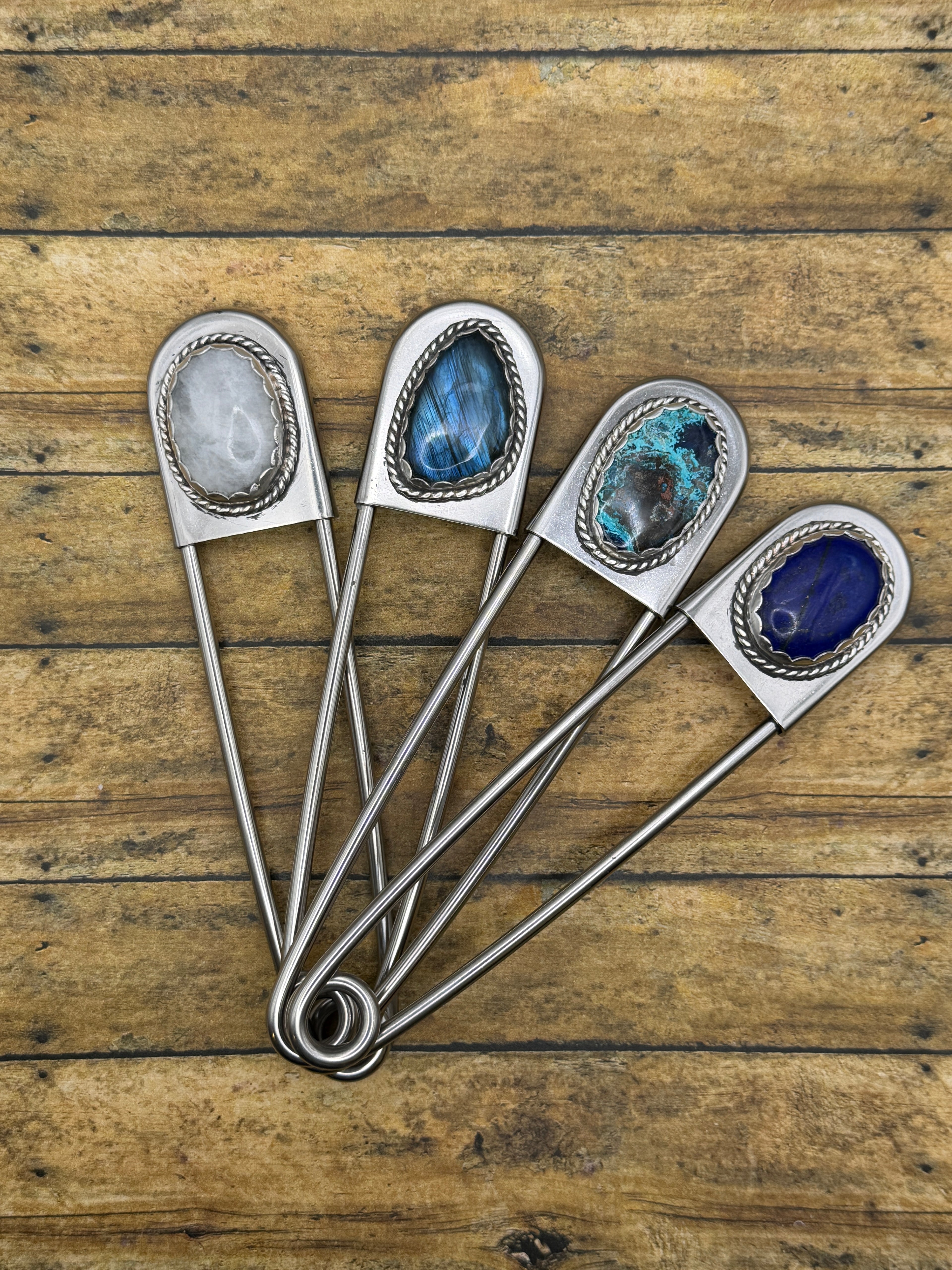 Cara-Jumbo Safety Pin Keychain with Chrysocolla