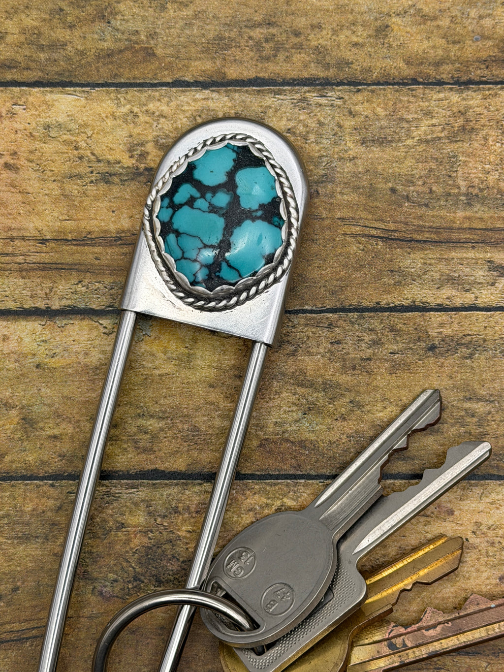 Beau-Jumbo Safety Pin with Turquoise