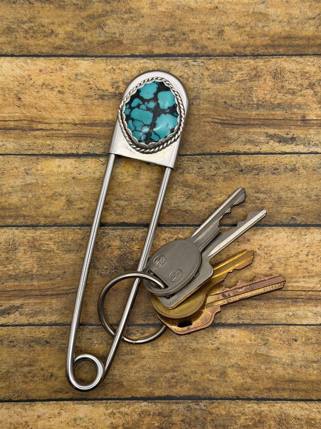 Beau-Jumbo Safety Pin with Turquoise
