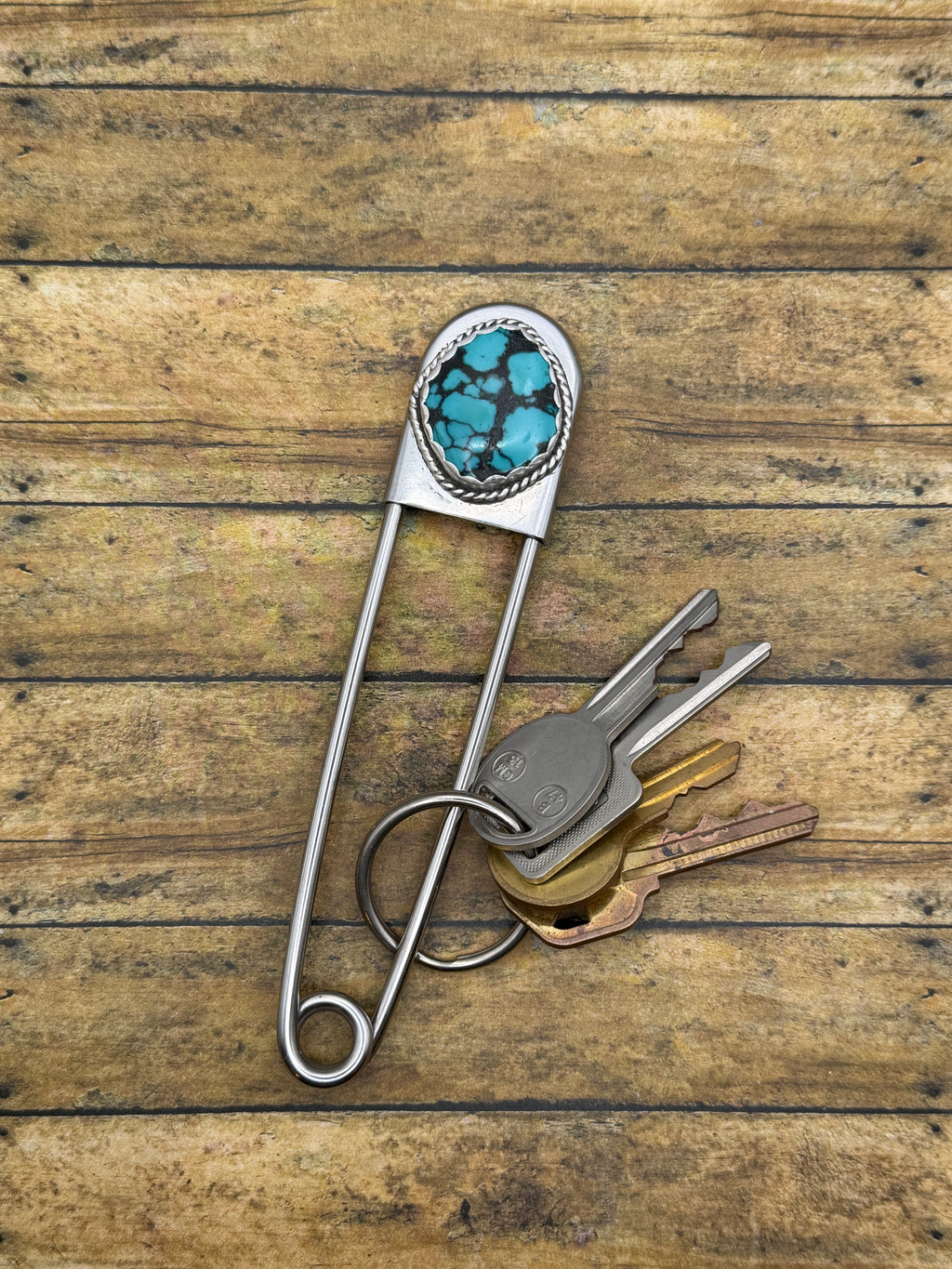Beau-Jumbo Safety Pin with Turquoise
