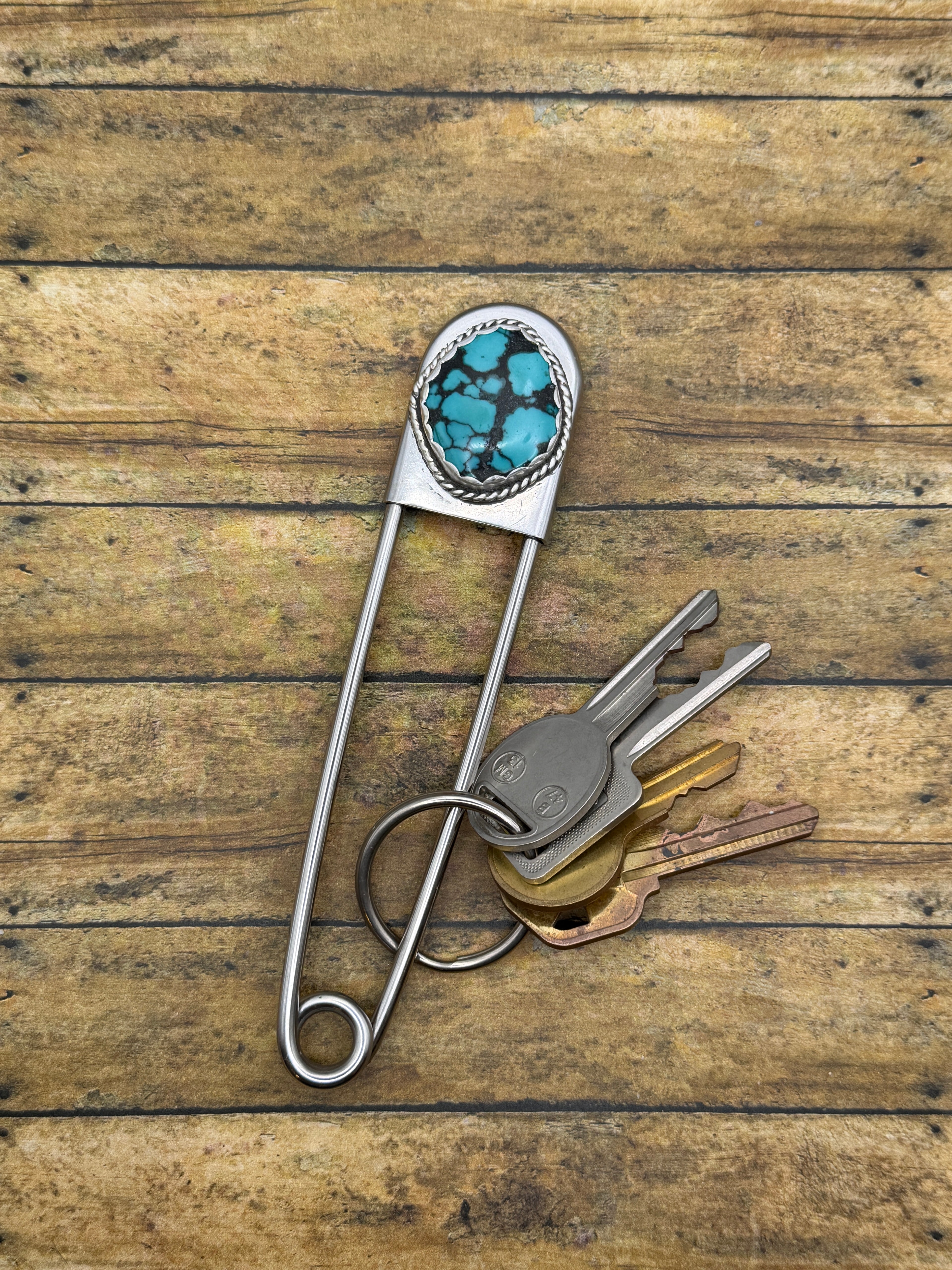 Beau-Jumbo Safety Pin with Turquoise