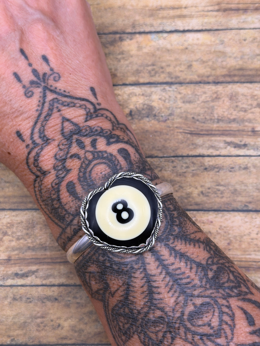 Sydney-Black Billiard 8-Ball Heart Cuff