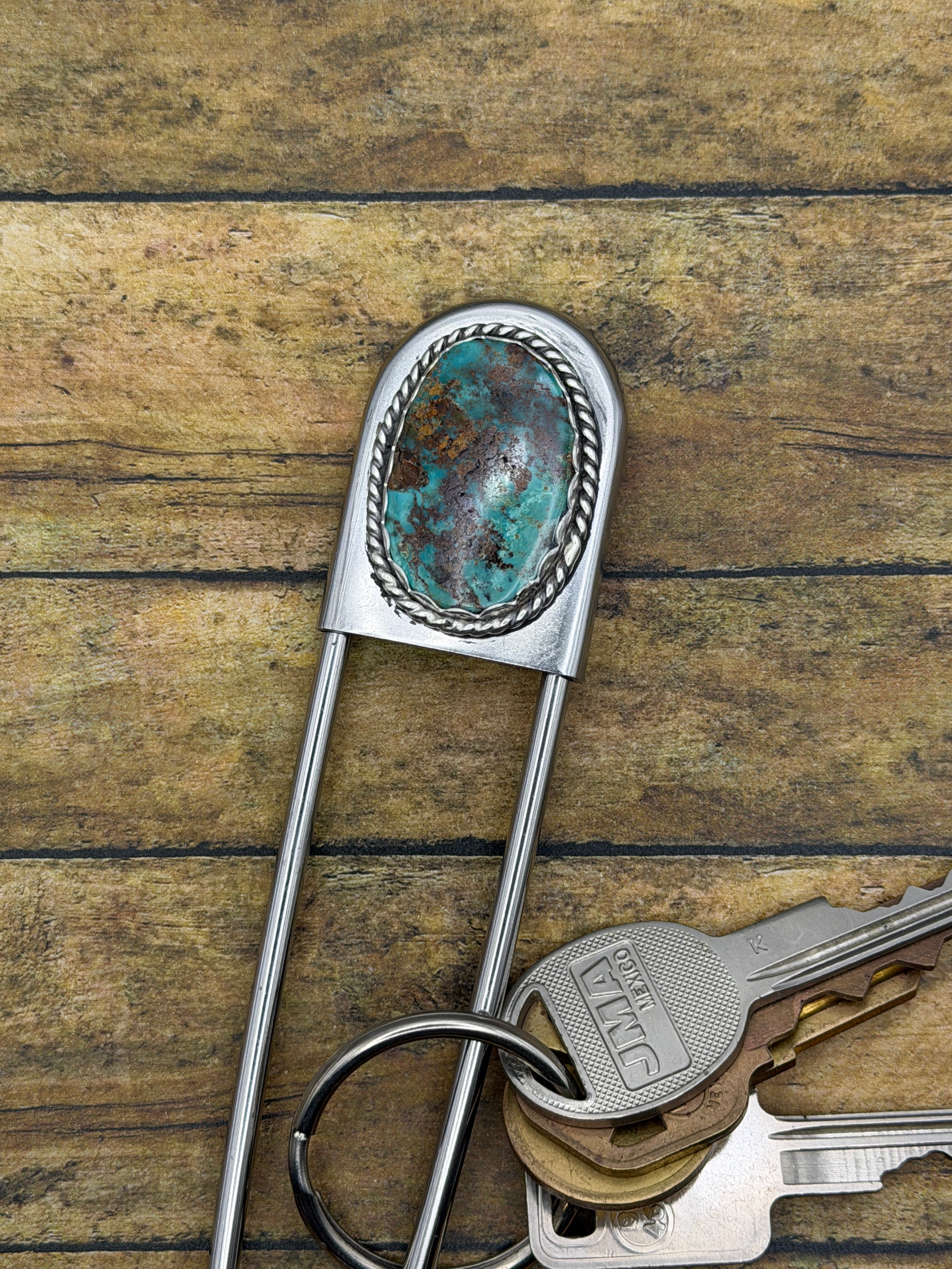 Brody-Jumbo Safety Pin with Turquoise