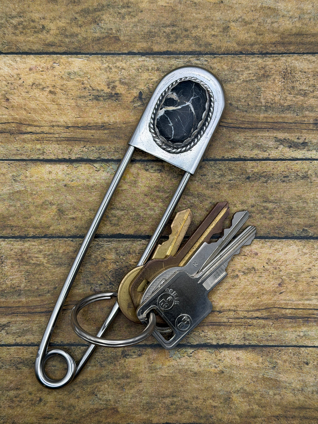 Annie-Jumbo Safety Pin Keychain with White Buffalo Turquoise