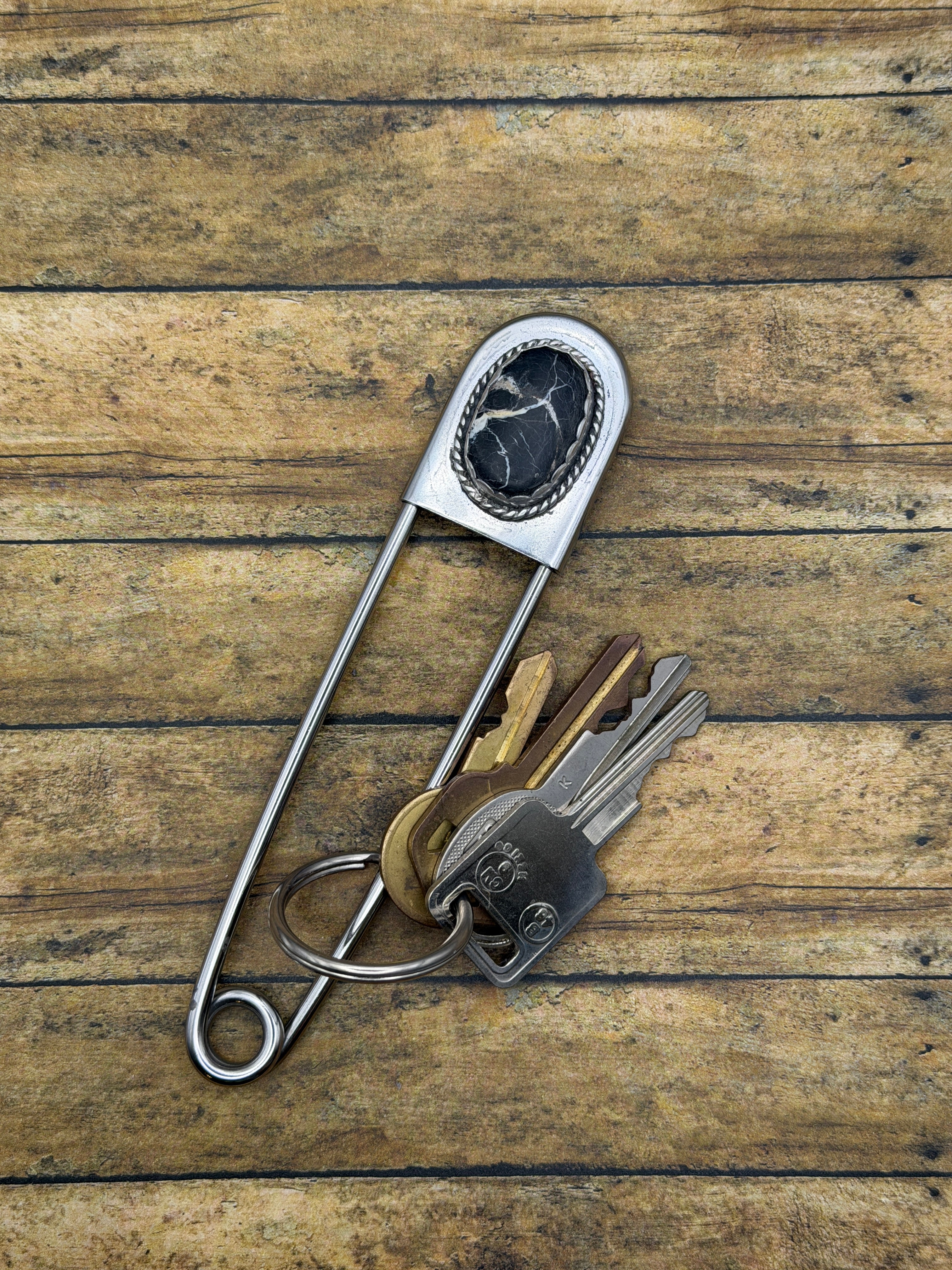 Annie-Jumbo Safety Pin Keychain with White Buffalo Turquoise