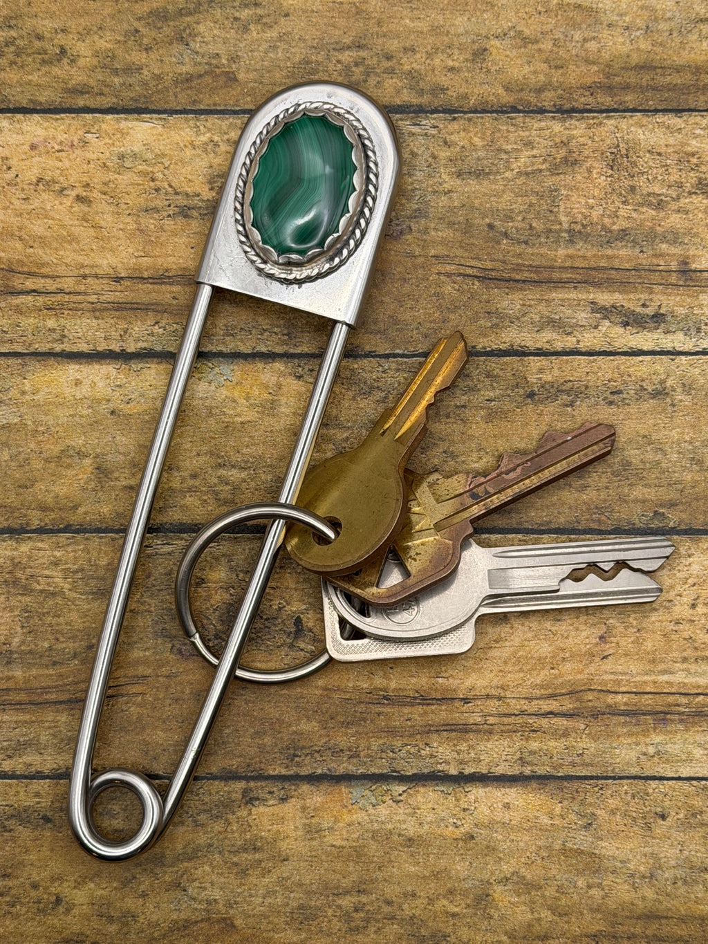 Coreylyn-Jumbo Safety Pin Keychain with Malachite