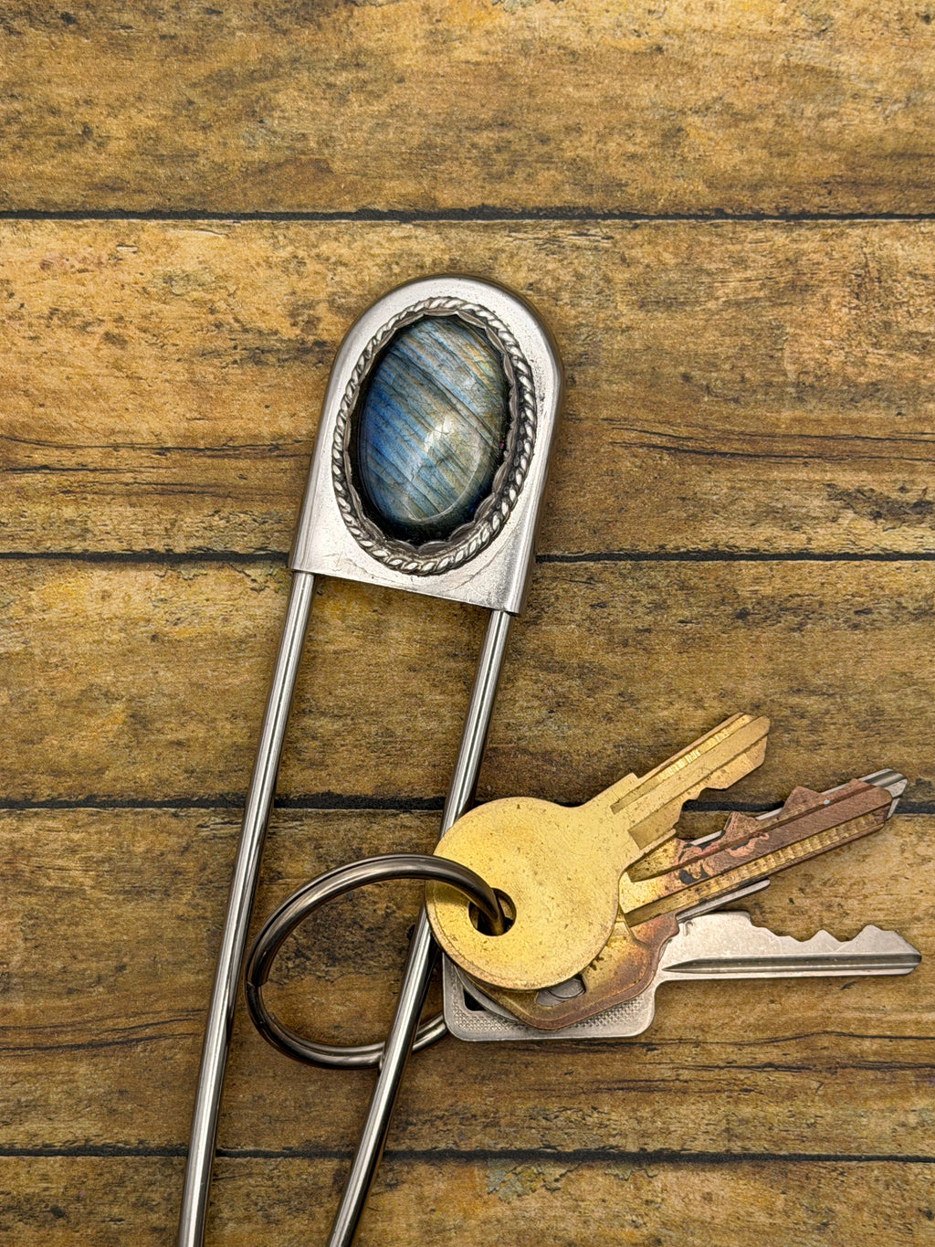 Hannah-Jumbo Safety Pin Keychain with Labradorite