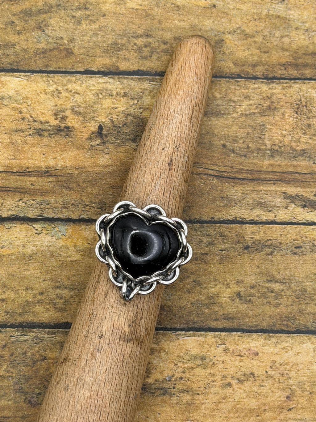 Daliah-Black Onyx Heart Ring with Chain Detail