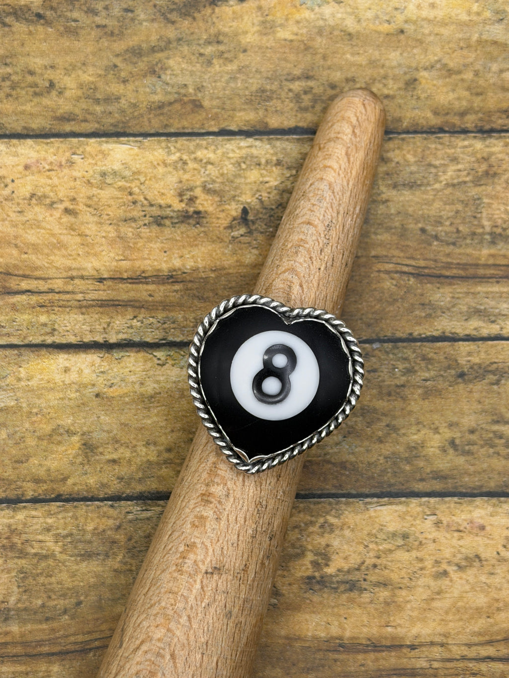 Sabina-Vintage Billiard 8-Ball Heart Ring