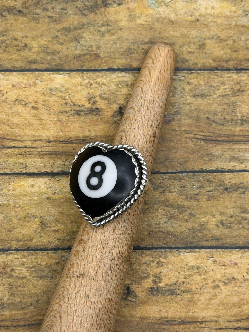 Sabina-Vintage Billiard 8-Ball Heart Ring