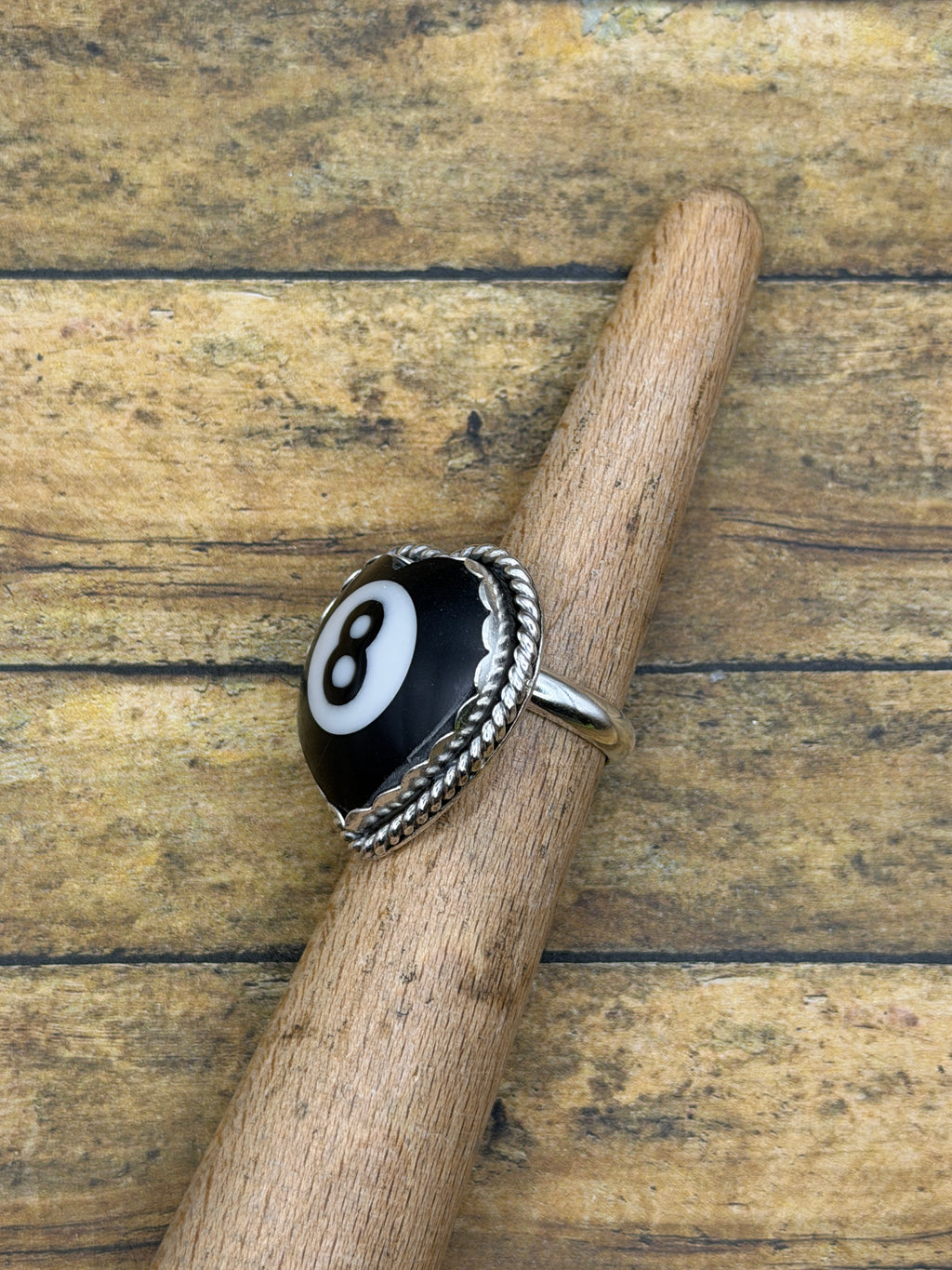 Sabina-Vintage Billiard 8-Ball Heart Ring