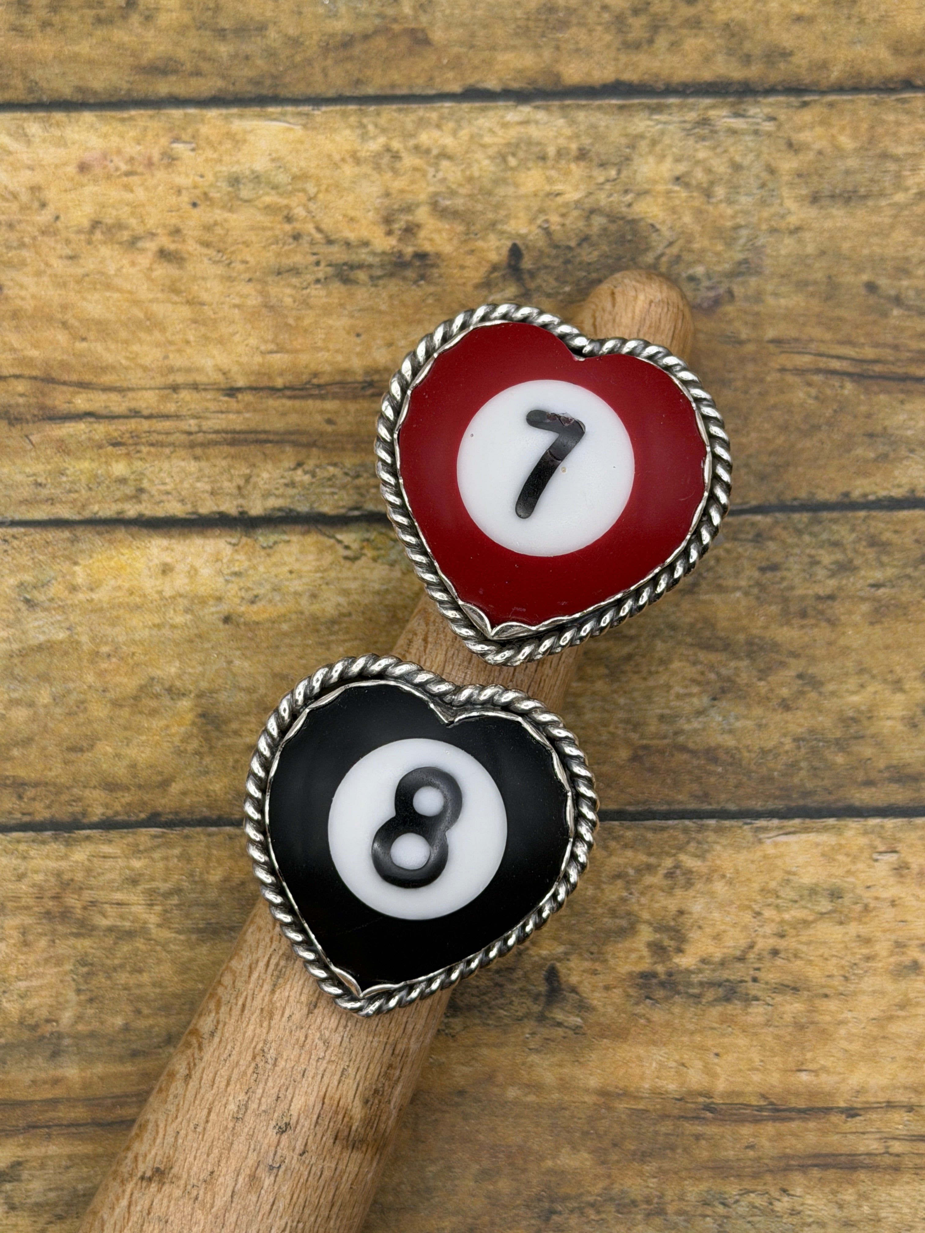 Sabina-Vintage Billiard 8-Ball Heart Ring
