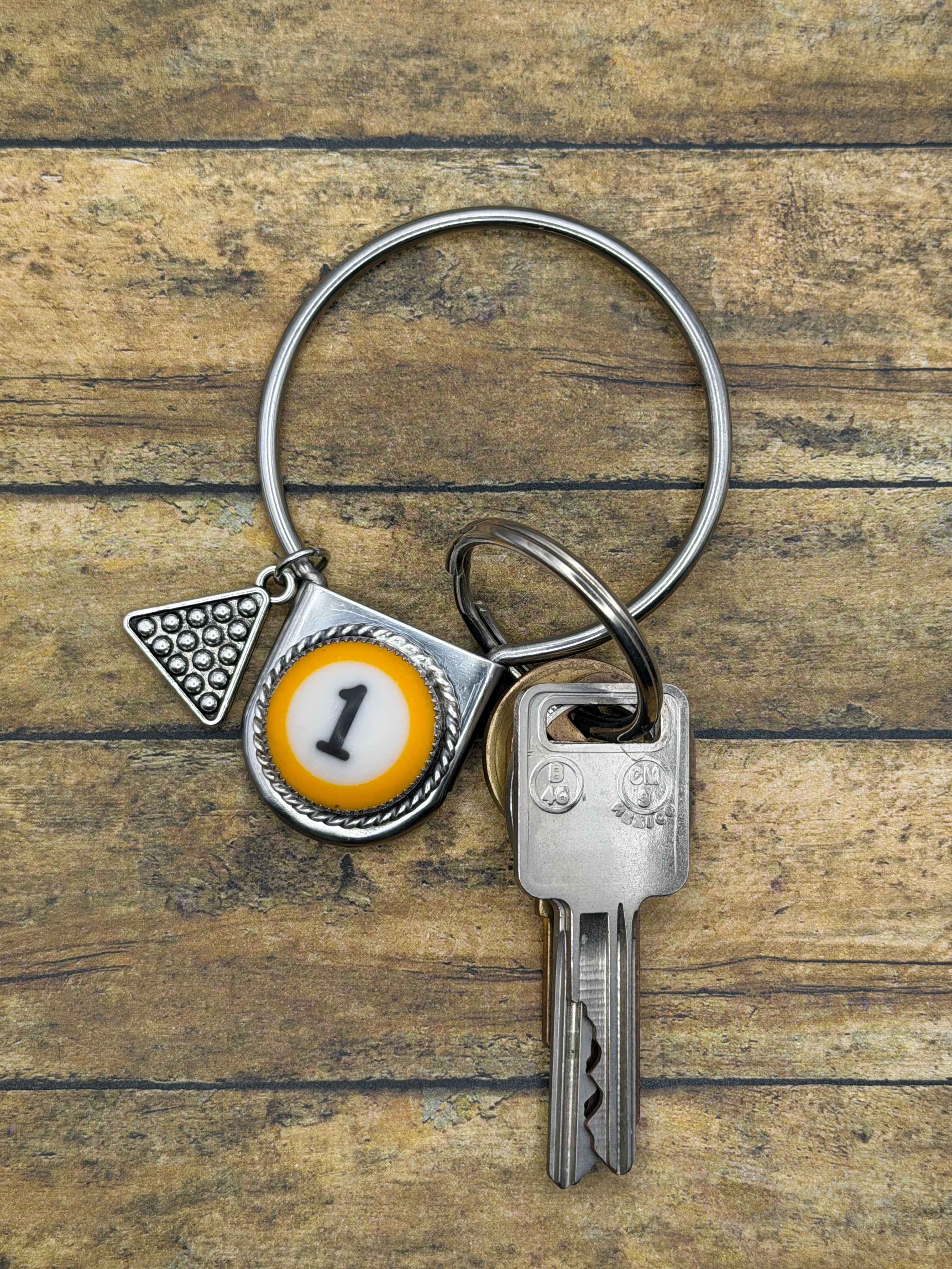 Saul-Round Safety Pin Keychain with Billiard Ball #1