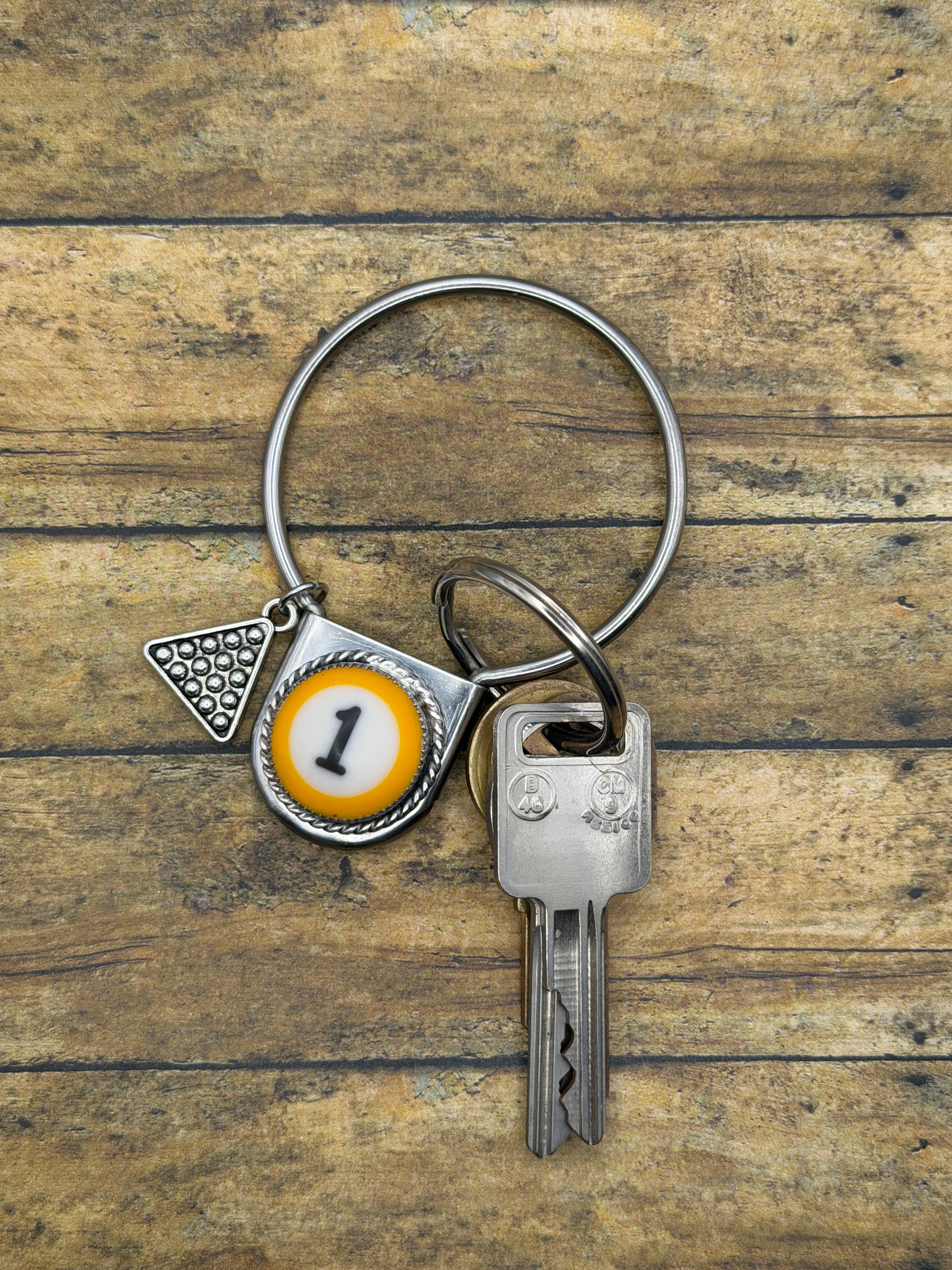 Saul-Round Safety Pin Keychain with Billiard Ball #1