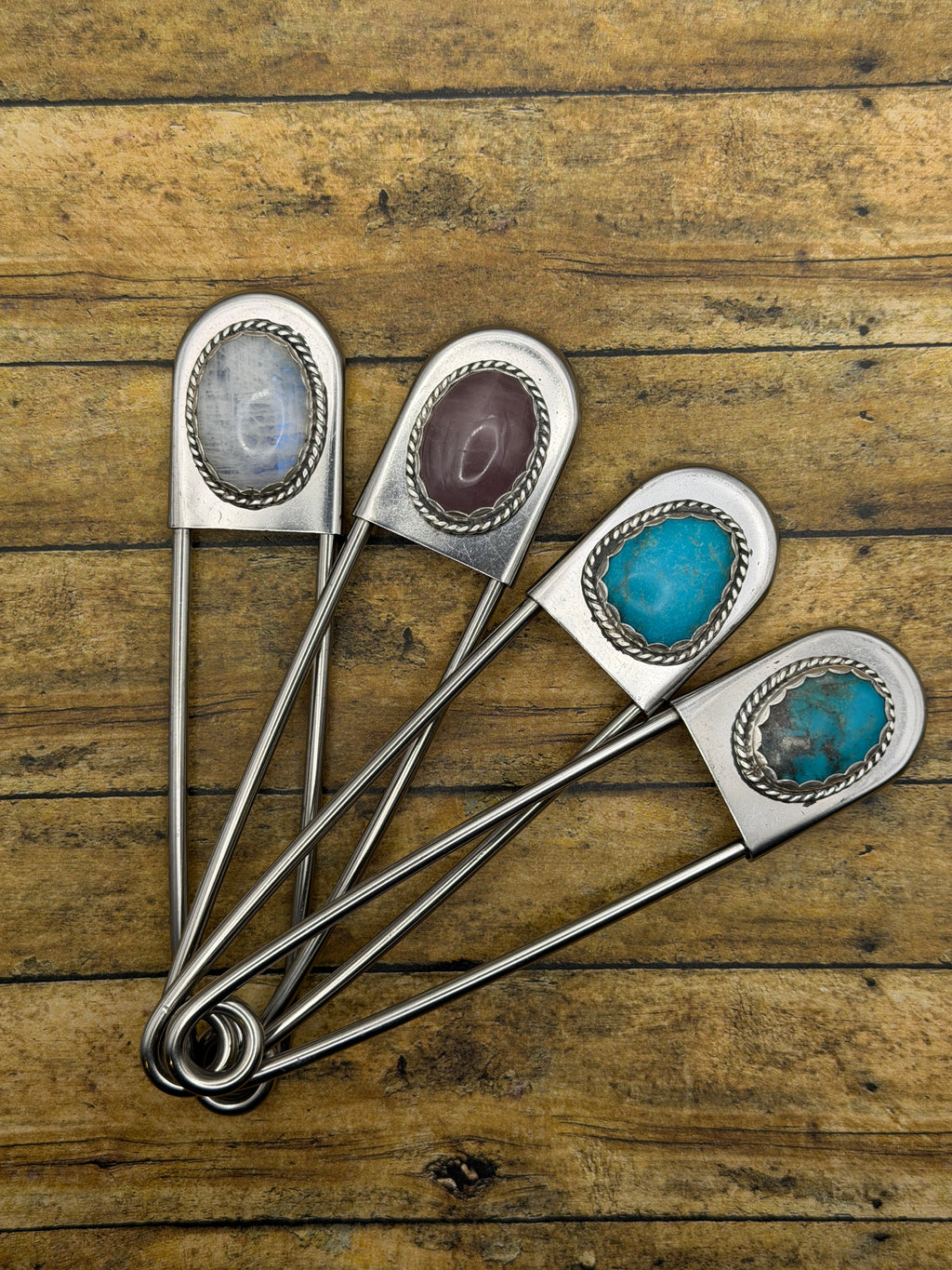Gwen-Jumbo Safety Pin with Rose Quartz