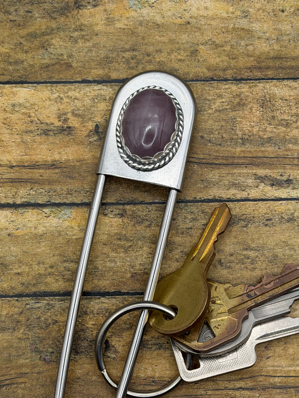Gwen-Jumbo Safety Pin with Rose Quartz