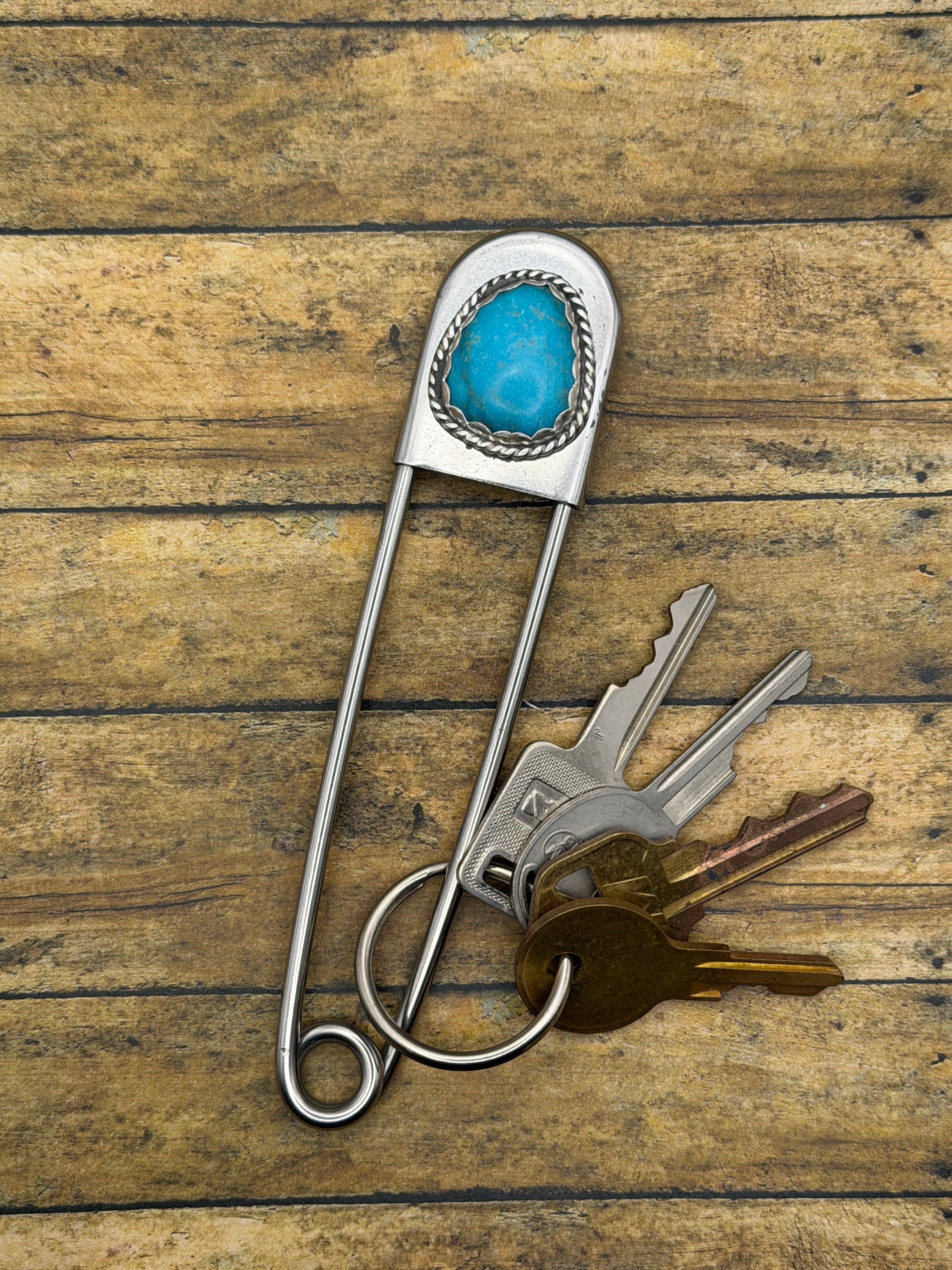 Brooke-Jumbo Safety Pin with Turquoise