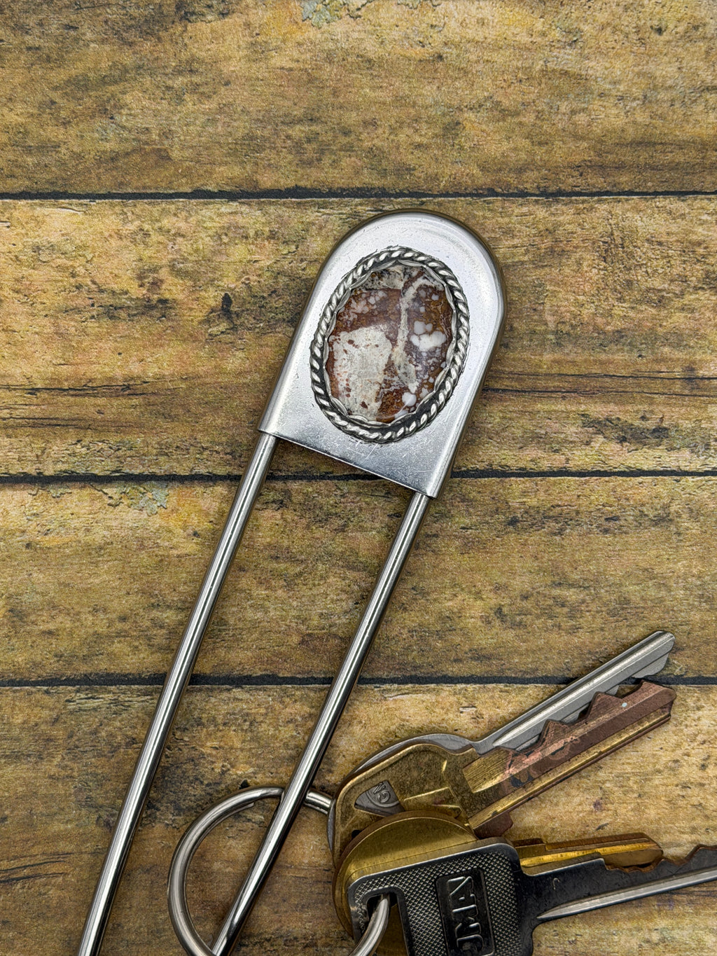 Isaac-Jumbo Safety Pin Keychain with Wild Horse