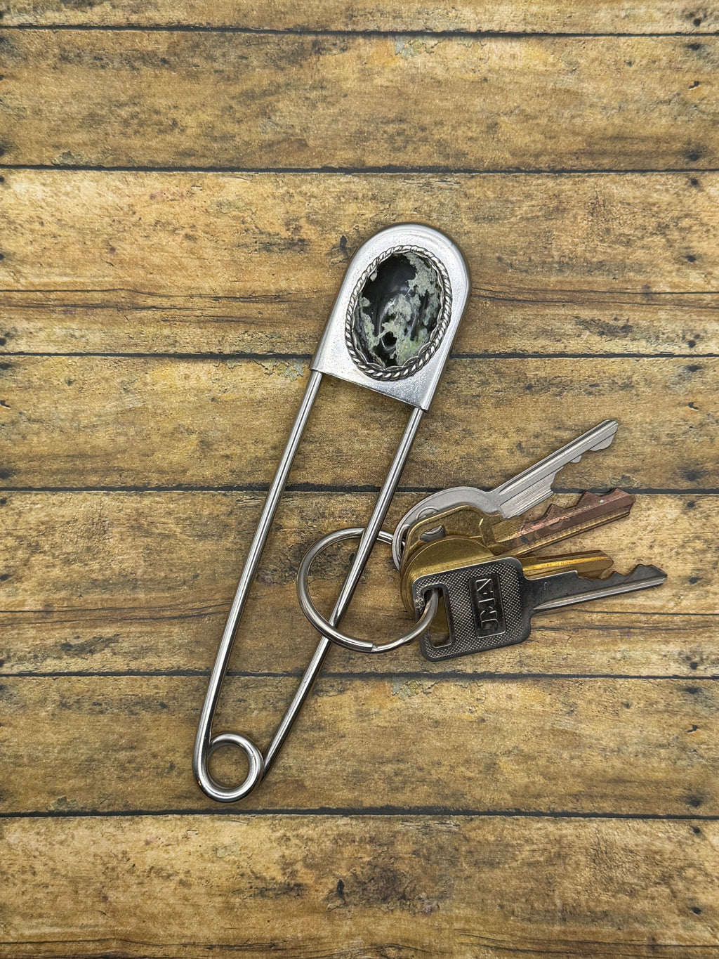 Carter-Jumbo Safety Pin Keychain with Chrome Chalcedony