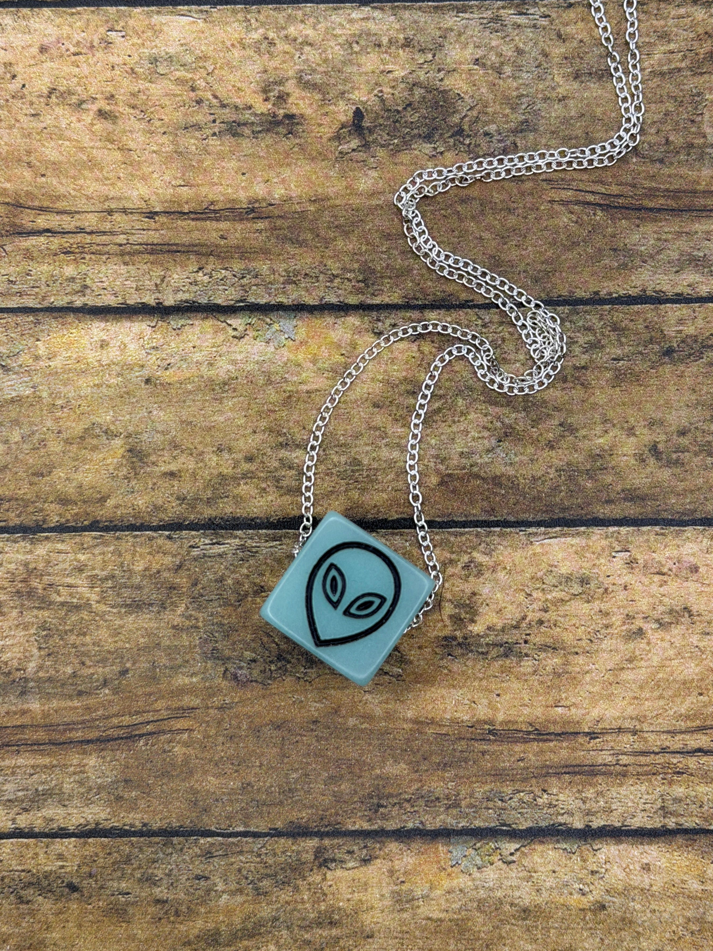 Trent-Alien Green Gambling Dice Pendant