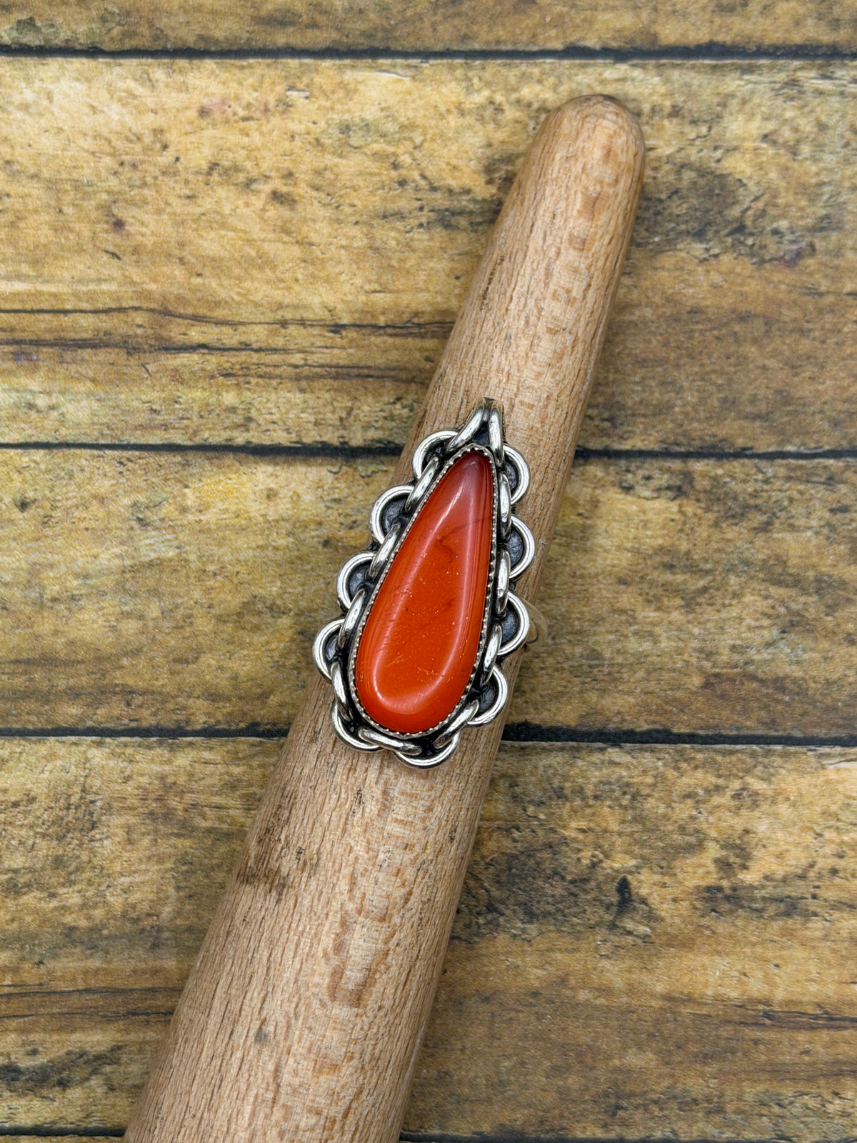 Rihanna – Orange Rosarita Teardrop Statement Ring | Chain Detail | Boho 60s–70s Jewelry