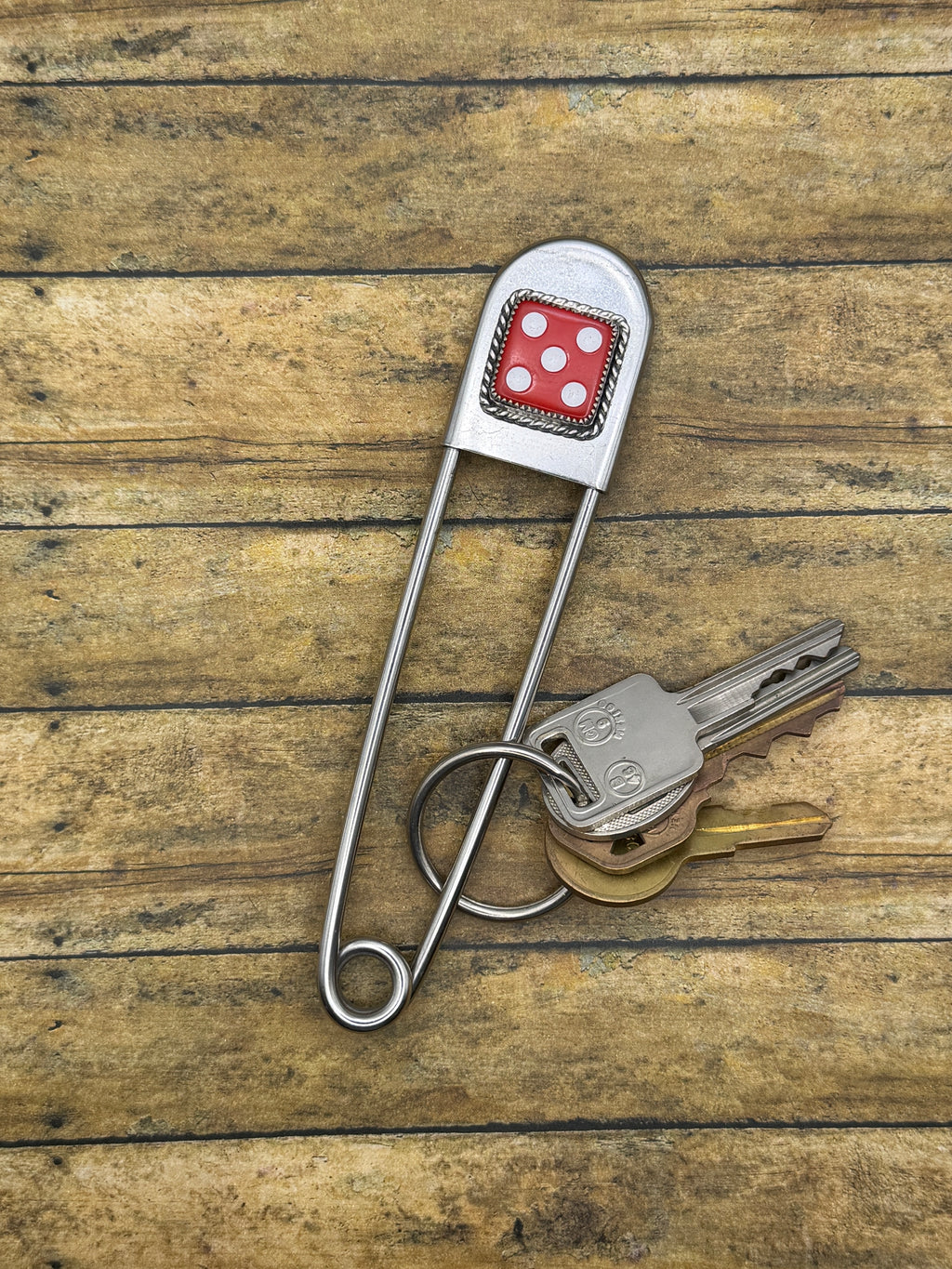 Zuri – Red Dice #5 Jumbo Safety Pin Keychain | Retro Casino Accessory | Lucky Charm