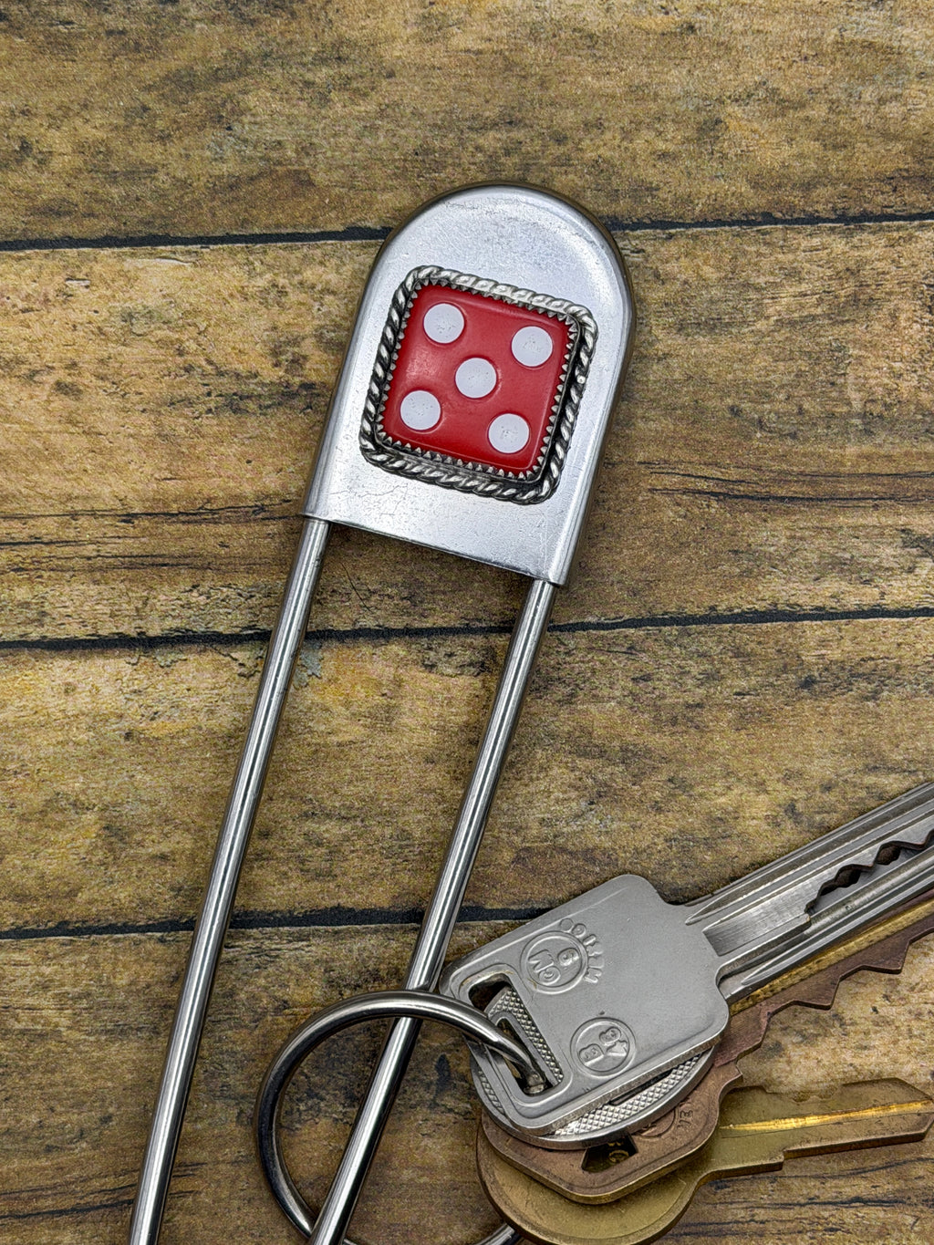 Zuri – Red Dice #5 Jumbo Safety Pin Keychain | Retro Casino Accessory | Lucky Charm