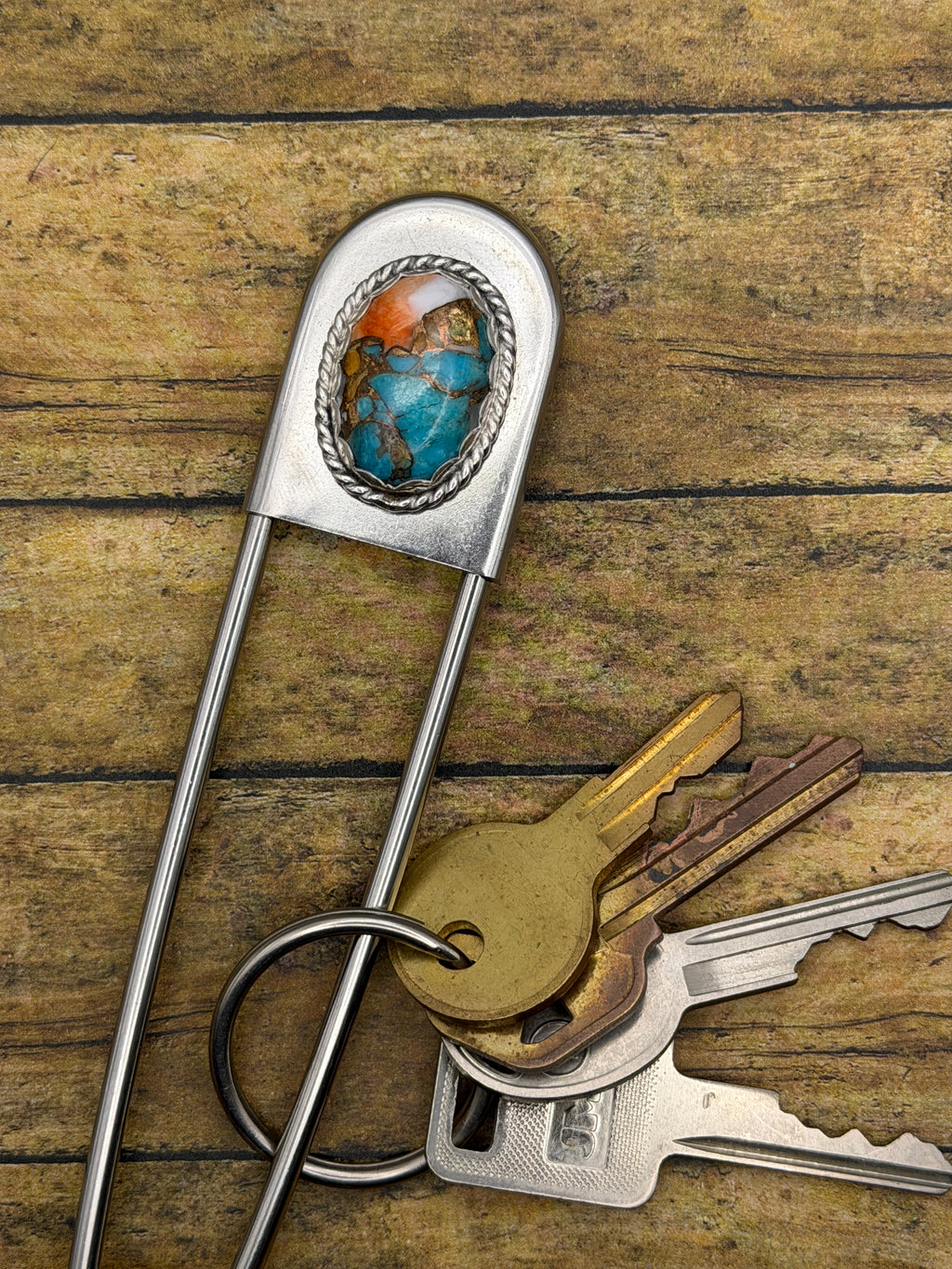 Casper – Spiny Oyster Turquoise Jumbo Safety Pin Keychain | Sterling Silver Details | Statement Jewelry