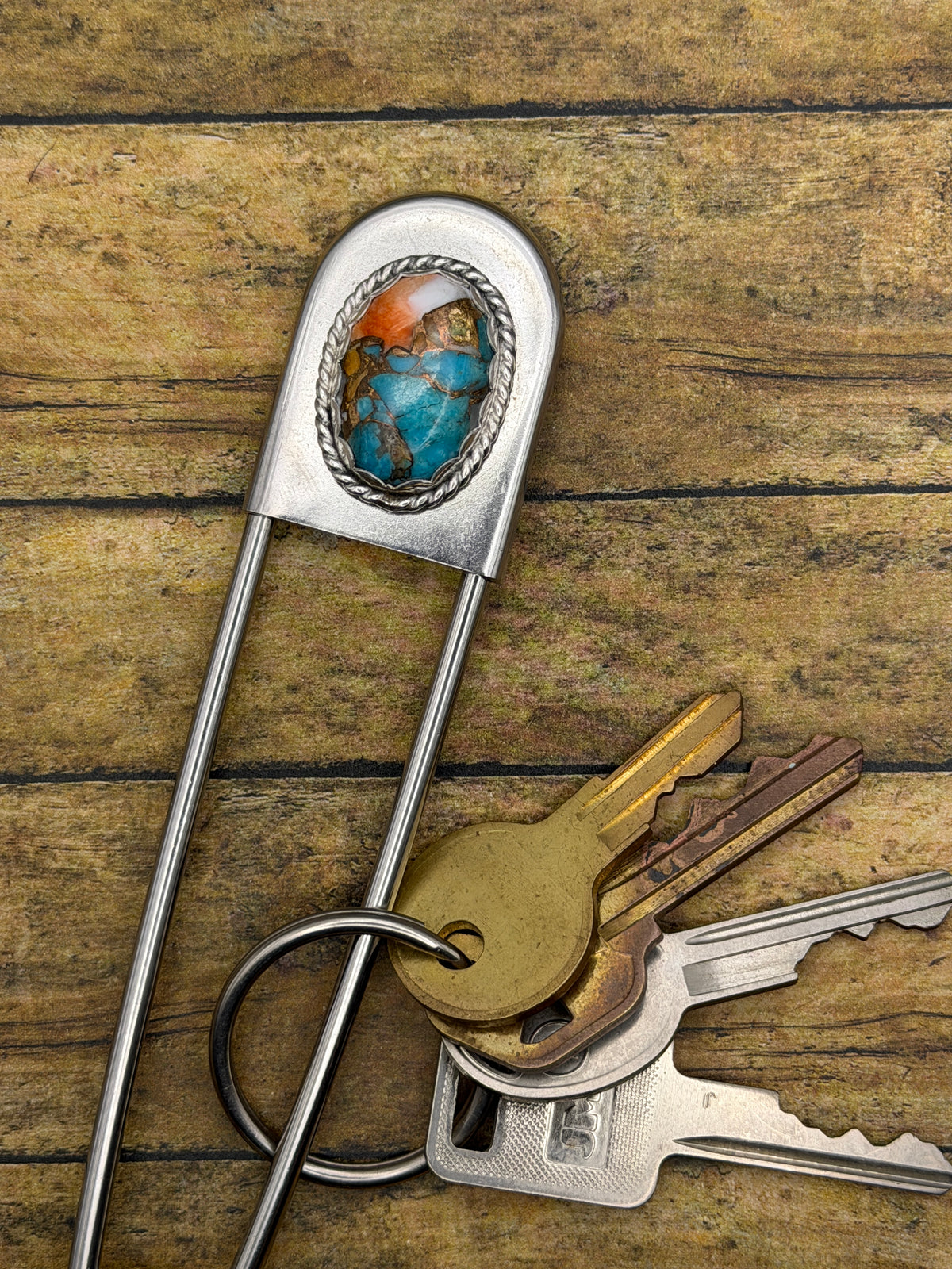 Casper – Spiny Oyster Turquoise Jumbo Safety Pin Keychain | Sterling Silver Details | Statement Jewelry