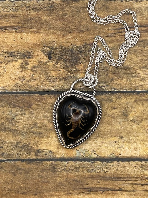 Warner-Golden Scorpion in Black Resin Heart Necklace