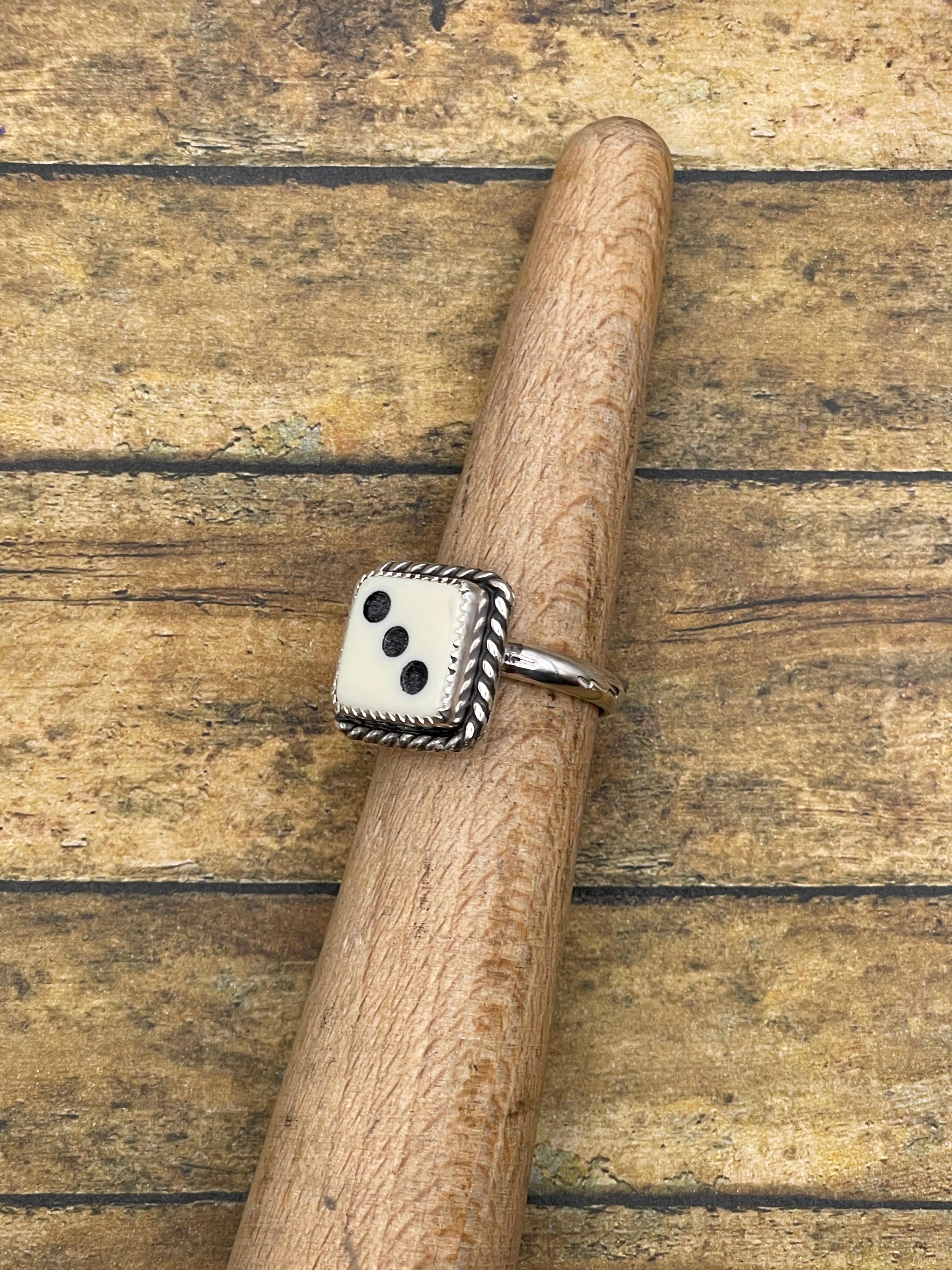 Zetta-Vintage Crisloid White Dice #3 Ring