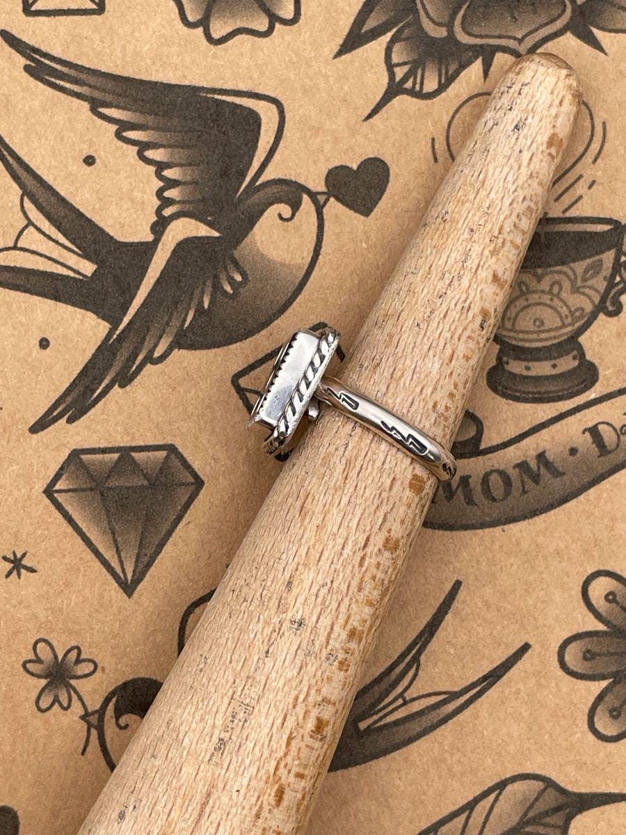 Zen-Vintage Crisloid White Dice #4 Ring