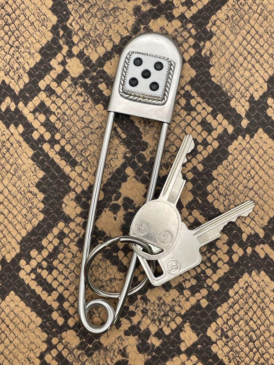 Zen-Jumbo Safety Pin Keychain with White Dice #5