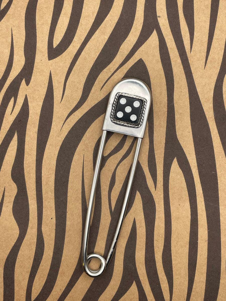 Zipper-Jumbo Safety Pin Keychain Black Dice #5