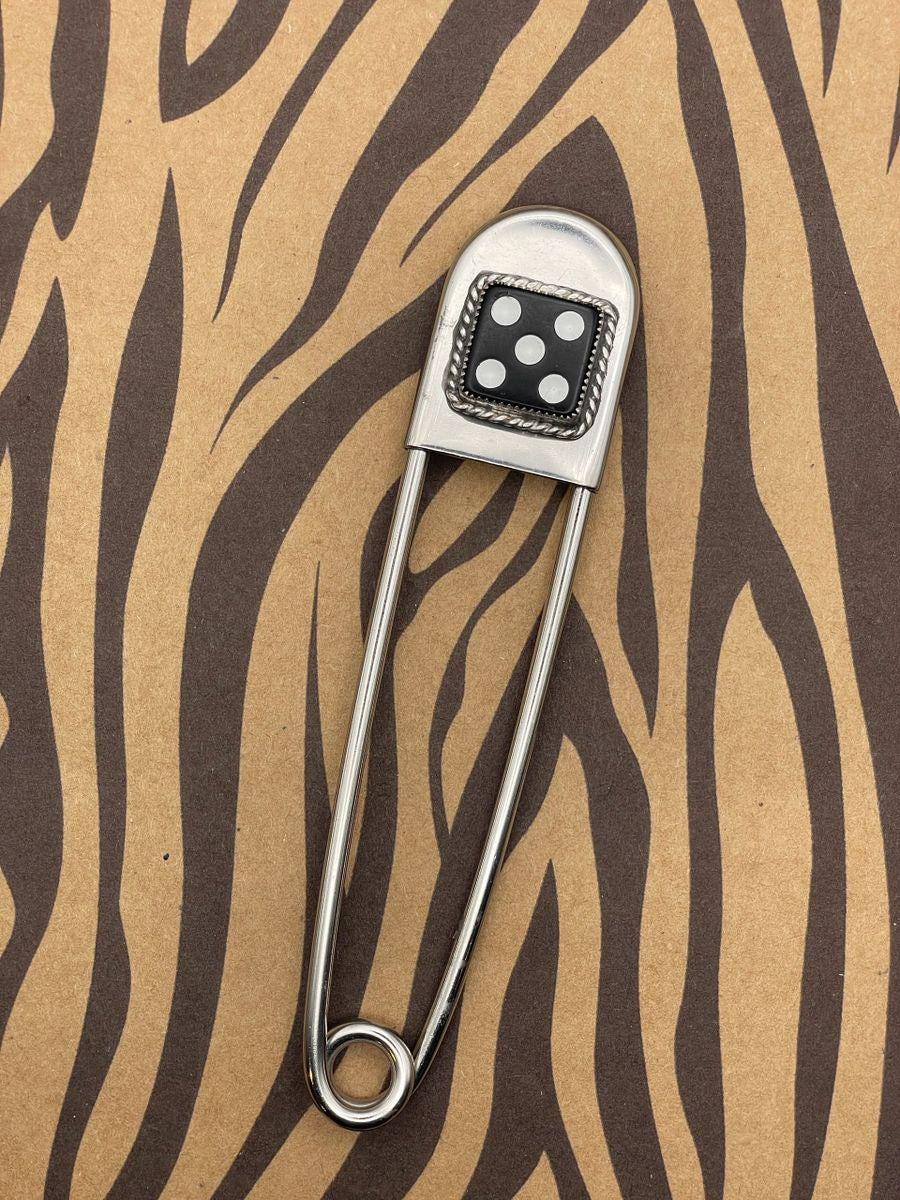 Zipper-Jumbo Safety Pin Keychain Black Dice #5