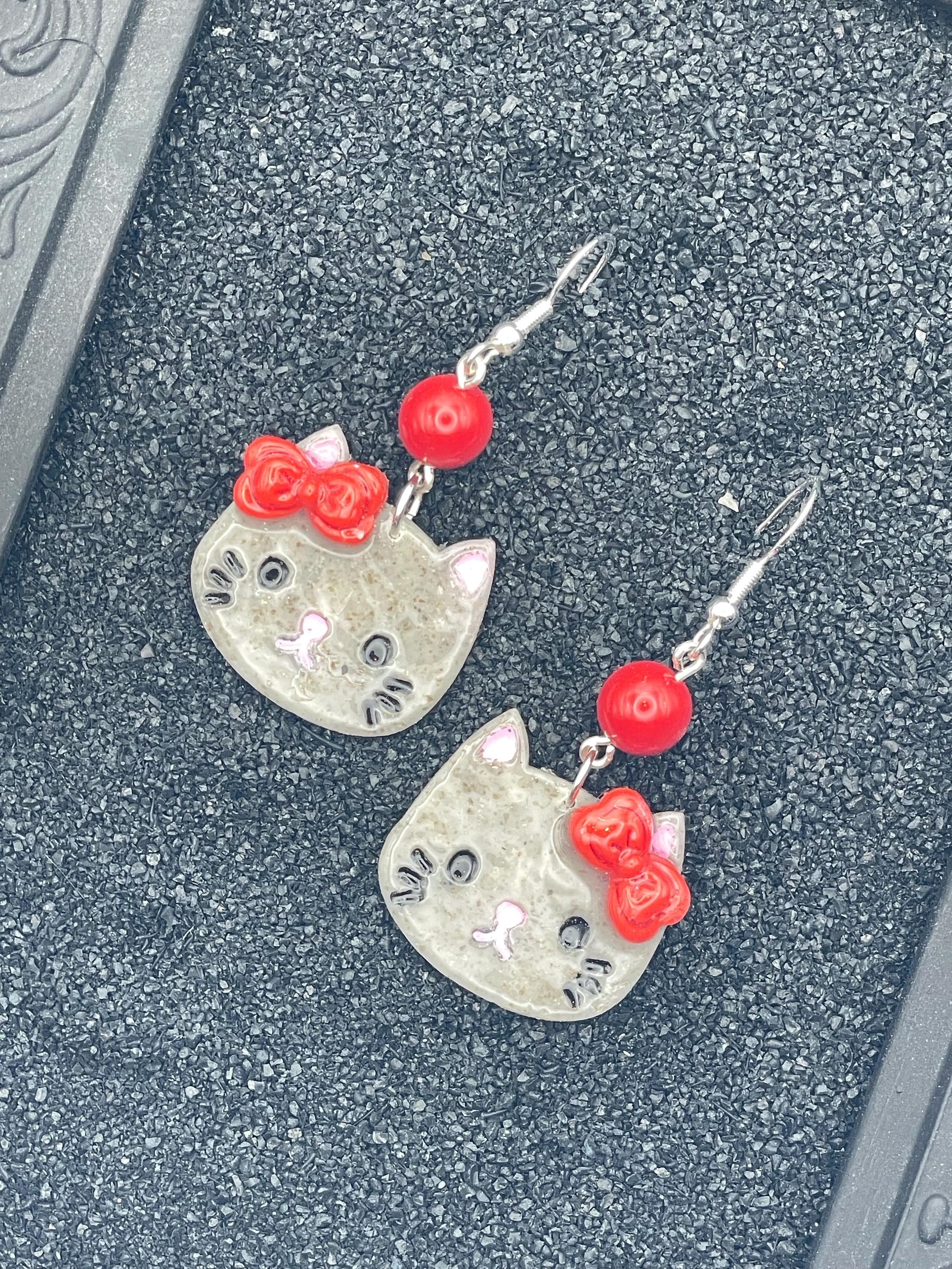 Cat Lover-Grey Cute Kitty Cat with Red Jade Beads Earrings