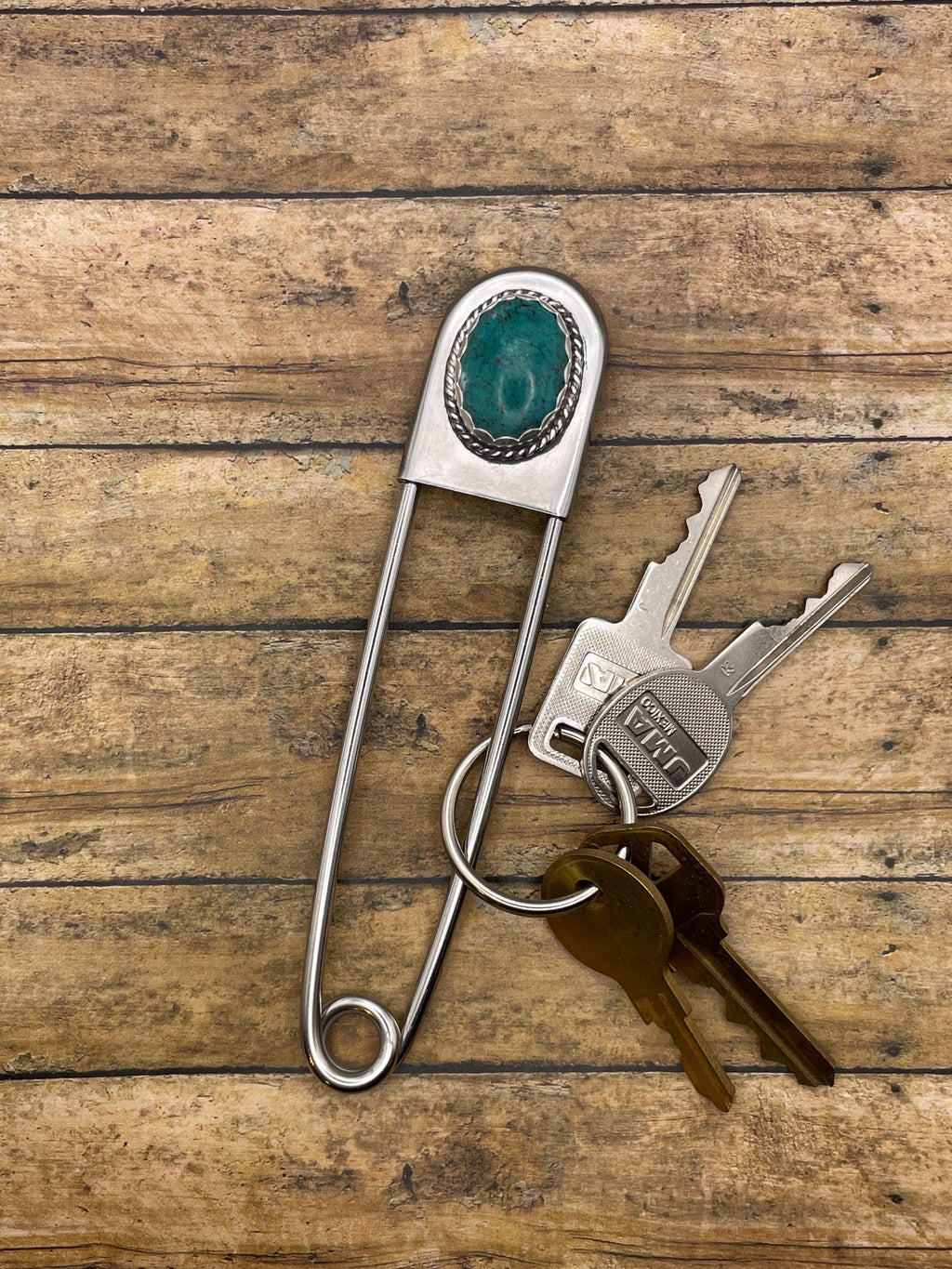 Bruno-Jumbo Safety Pin with Turquoise