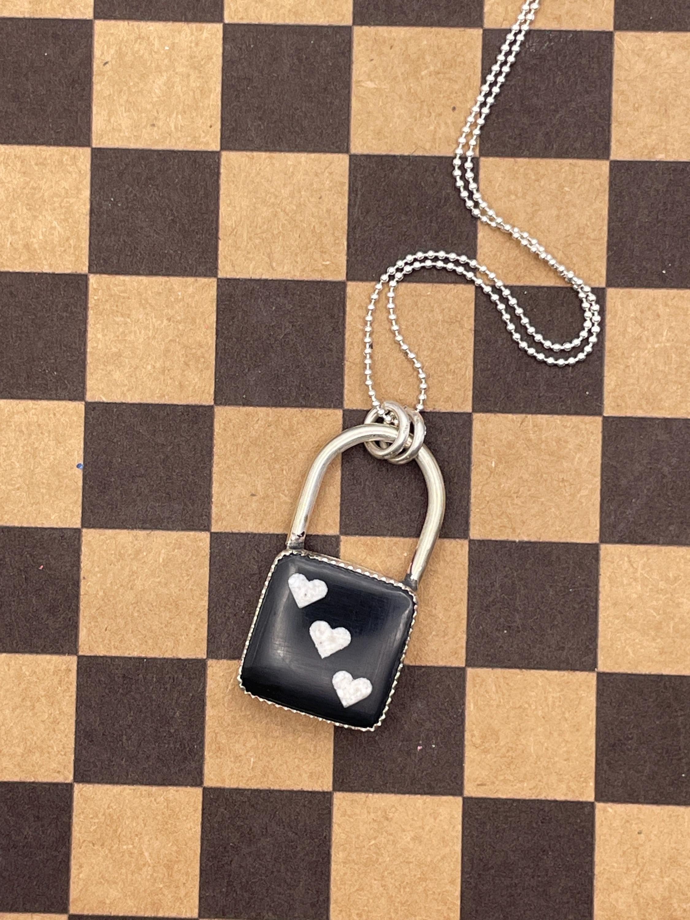 Lux-Onyx Dice with Heart Pips Faux Lock Choker