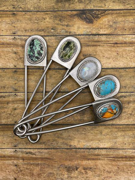 Billy-Jumbo Safety Pin Keychain with Turquoise